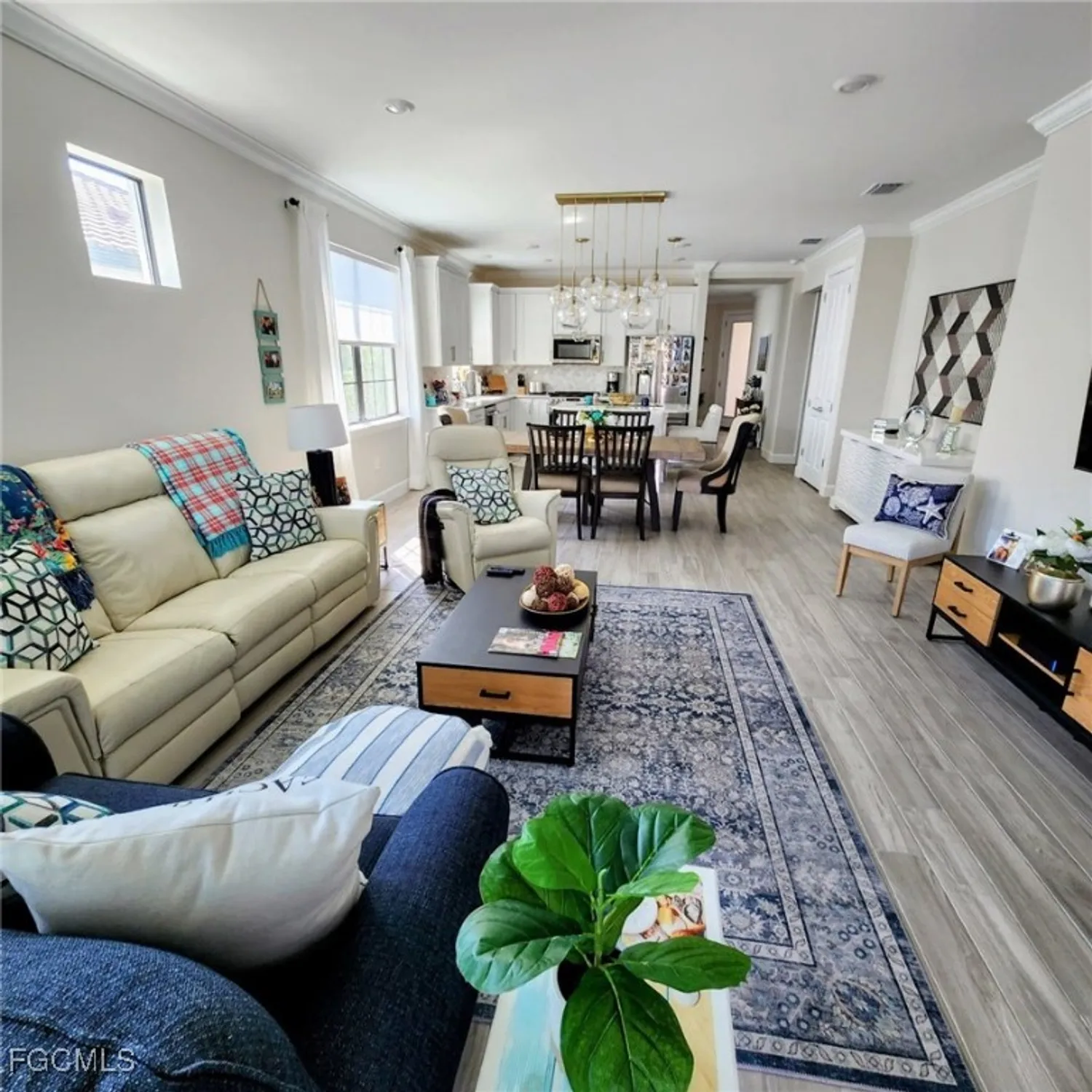 Property Slideshow image 10 of 50 | 17333 corsini dr, Fort Myers, FL, 33913