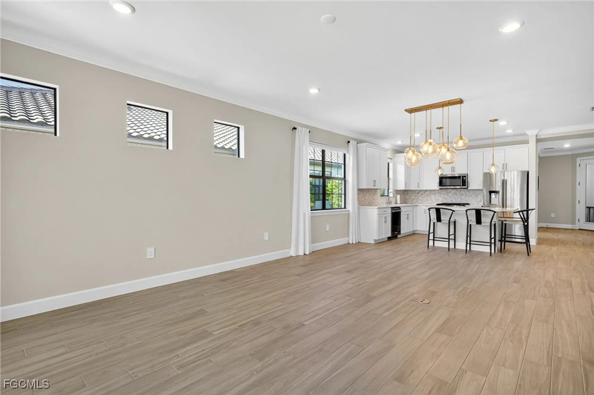 Property Slideshow image 11 of 50 | 17333 corsini dr, Fort Myers, FL, 33913