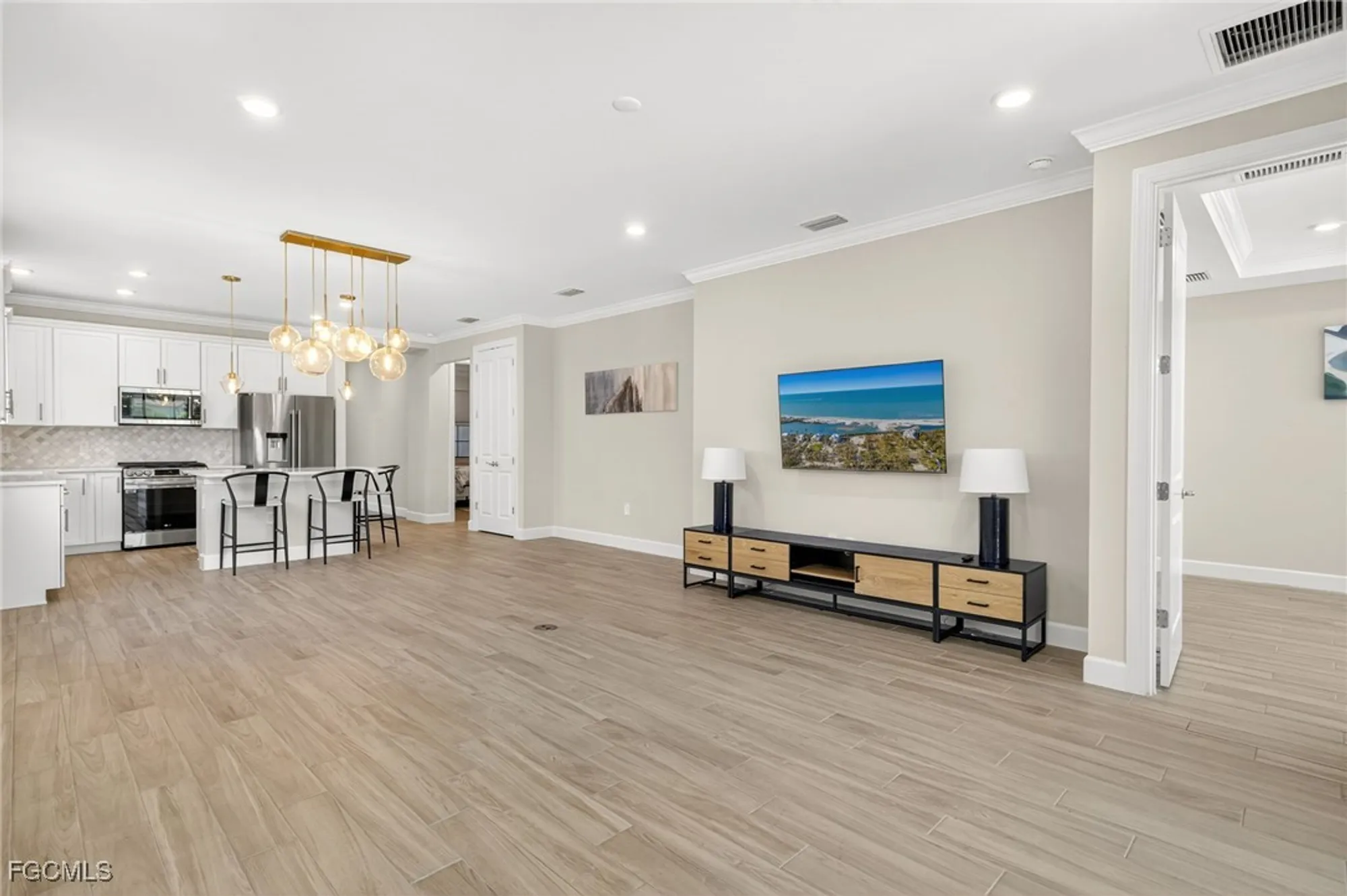 Property Slideshow image 13 of 50 | 17333 corsini dr, Fort Myers, FL, 33913