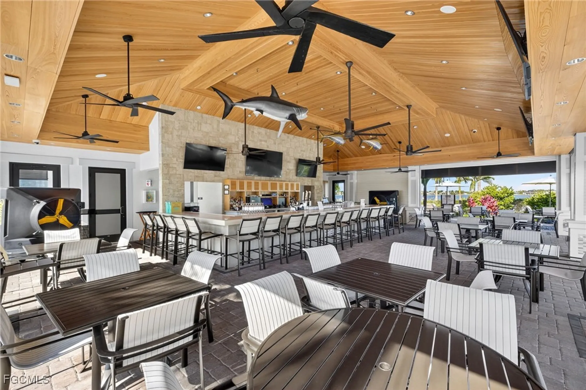 Property Slideshow image 38 of 50 | 17333 corsini dr, Fort Myers, FL, 33913