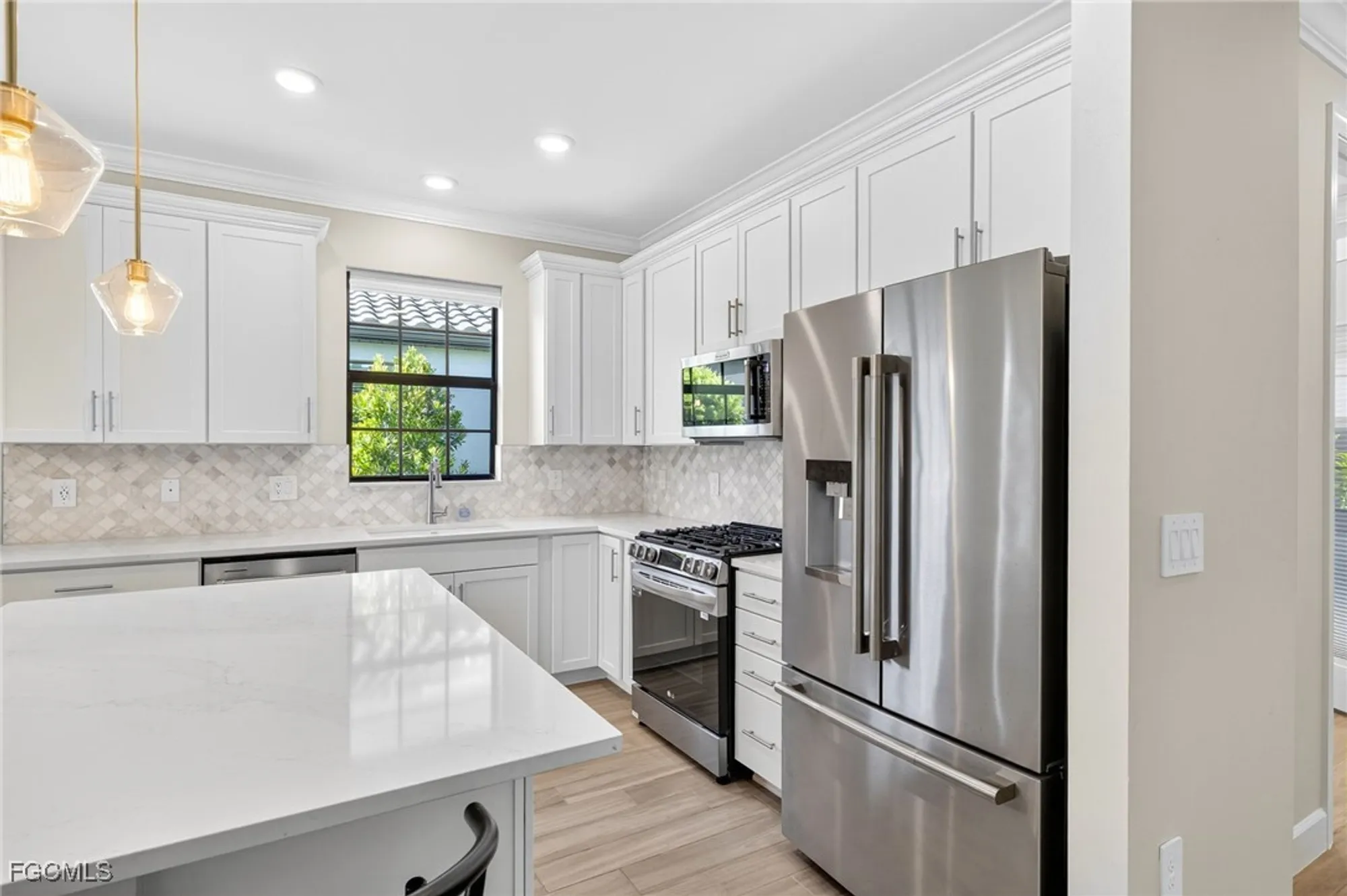 Property Slideshow image 7 of 50 | 17333 corsini dr, Fort Myers, FL, 33913