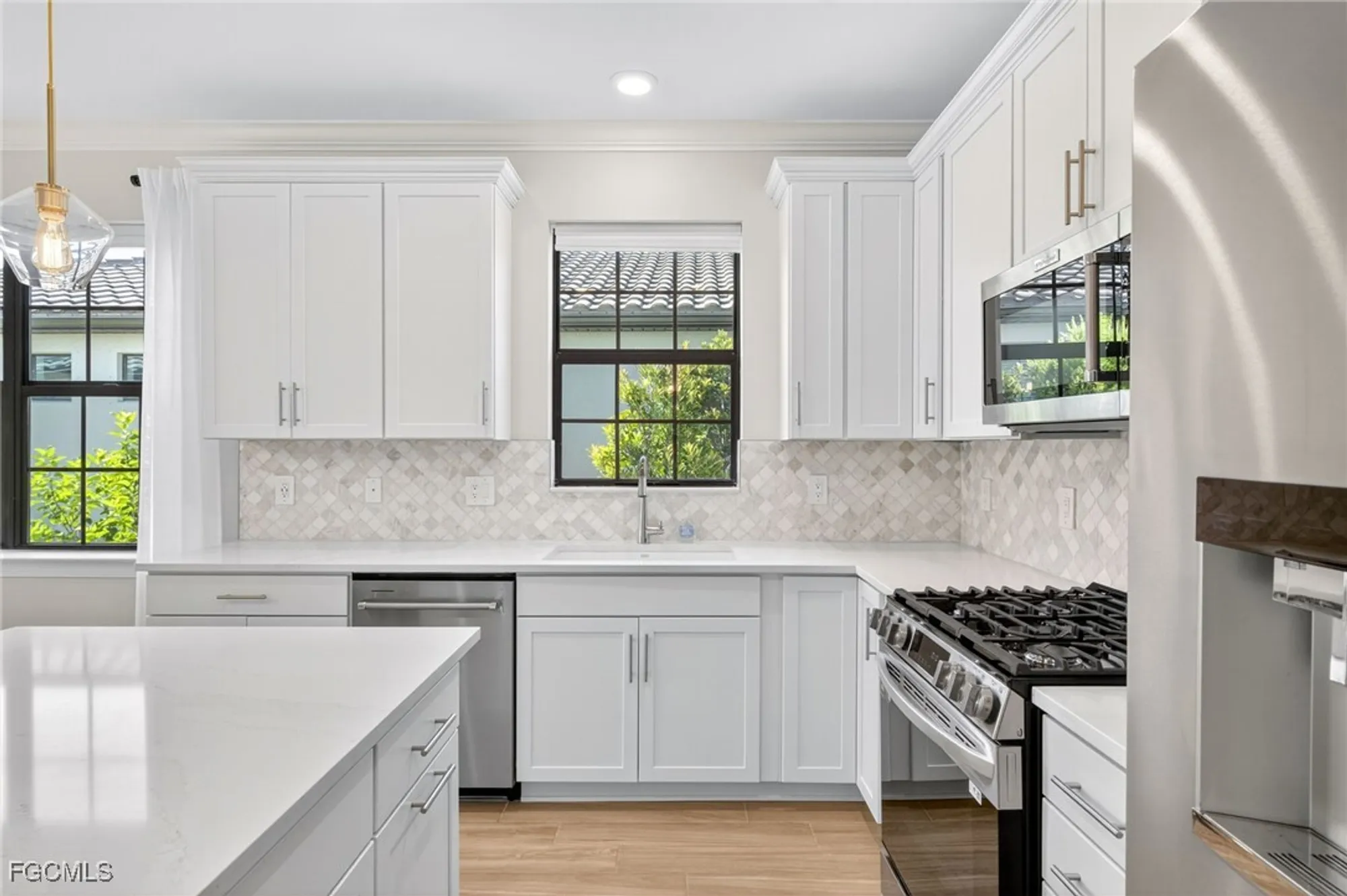 Property Slideshow image 9 of 50 | 17333 corsini dr, Fort Myers, FL, 33913