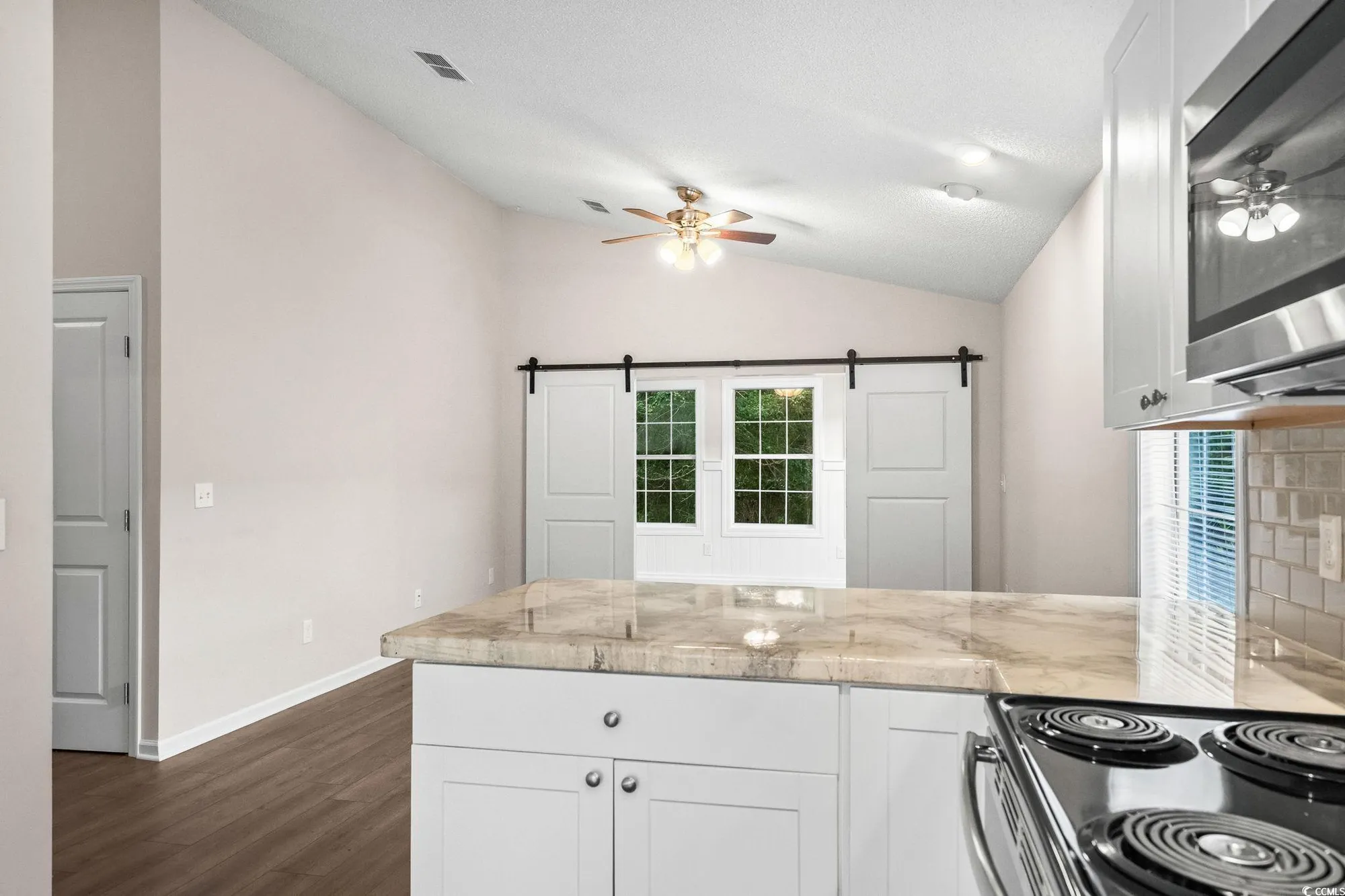 Property Slideshow image 18 of 39 | 1503 saint george ln, Myrtle Beach, SC, 29588