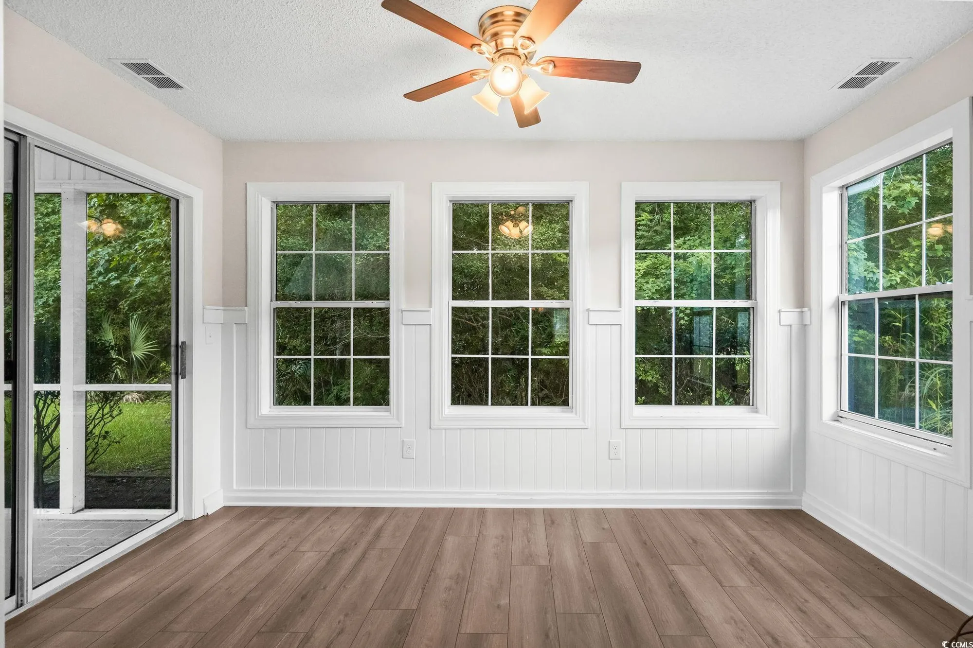 Property Slideshow image 19 of 39 | 1503 saint george ln, Myrtle Beach, SC, 29588