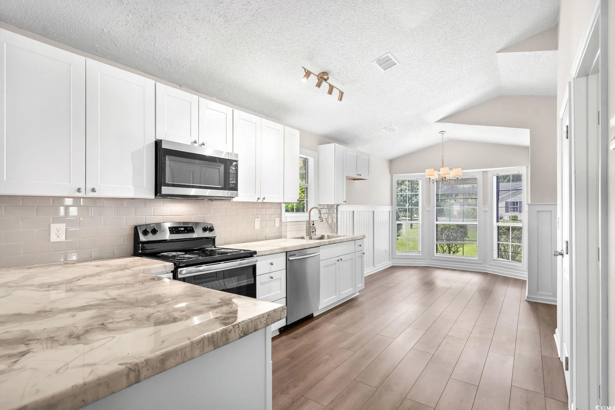 Property Slideshow image 13 of 39 | 1503 saint george ln, Myrtle Beach, SC, 29588