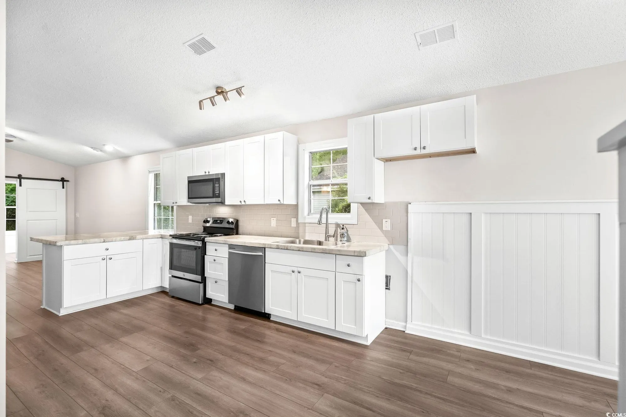 Property Slideshow image 5 of 39 | 1503 saint george ln, Myrtle Beach, SC, 29588