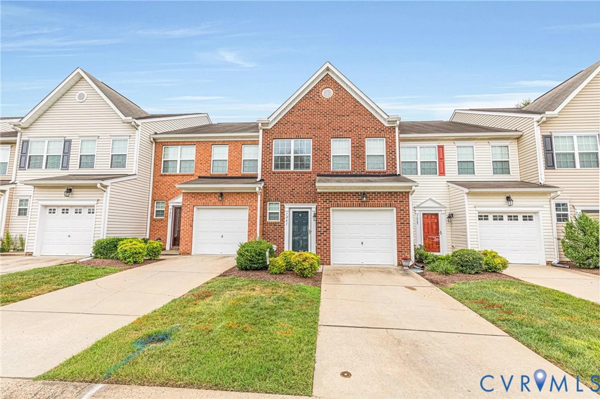 Property Slideshow image 2 of 35 | 7261 jackson arch dr, Mechanicsville, VA, 23111