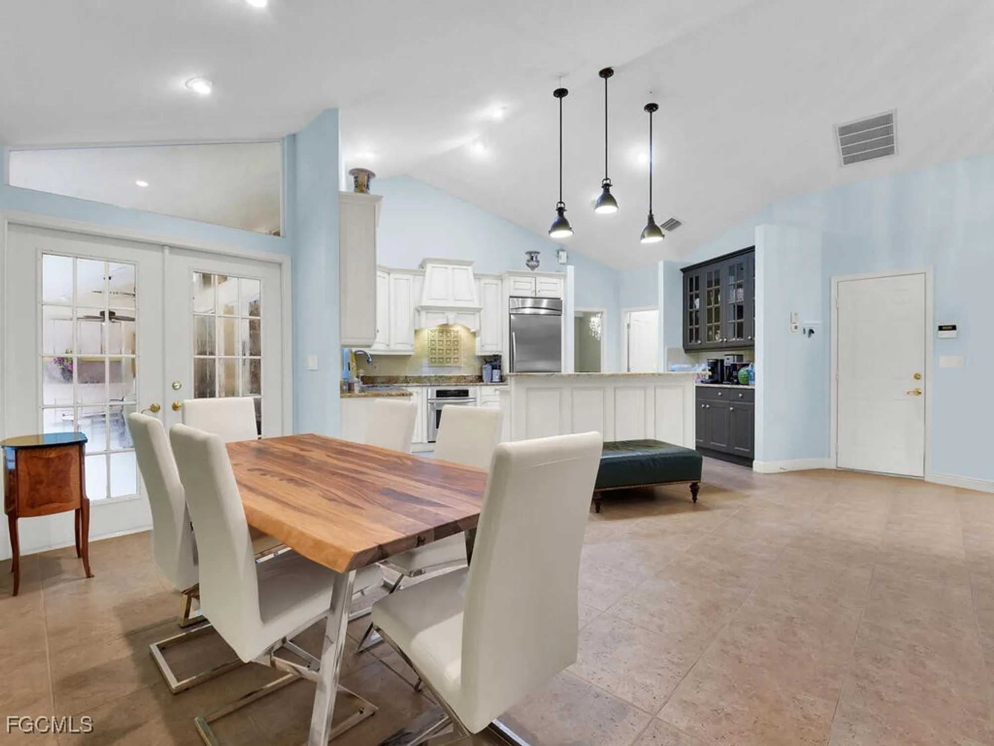 Property Slideshow image 16 of 42 | 3480 fiddlehead ct, Bonita Springs, FL, 34134