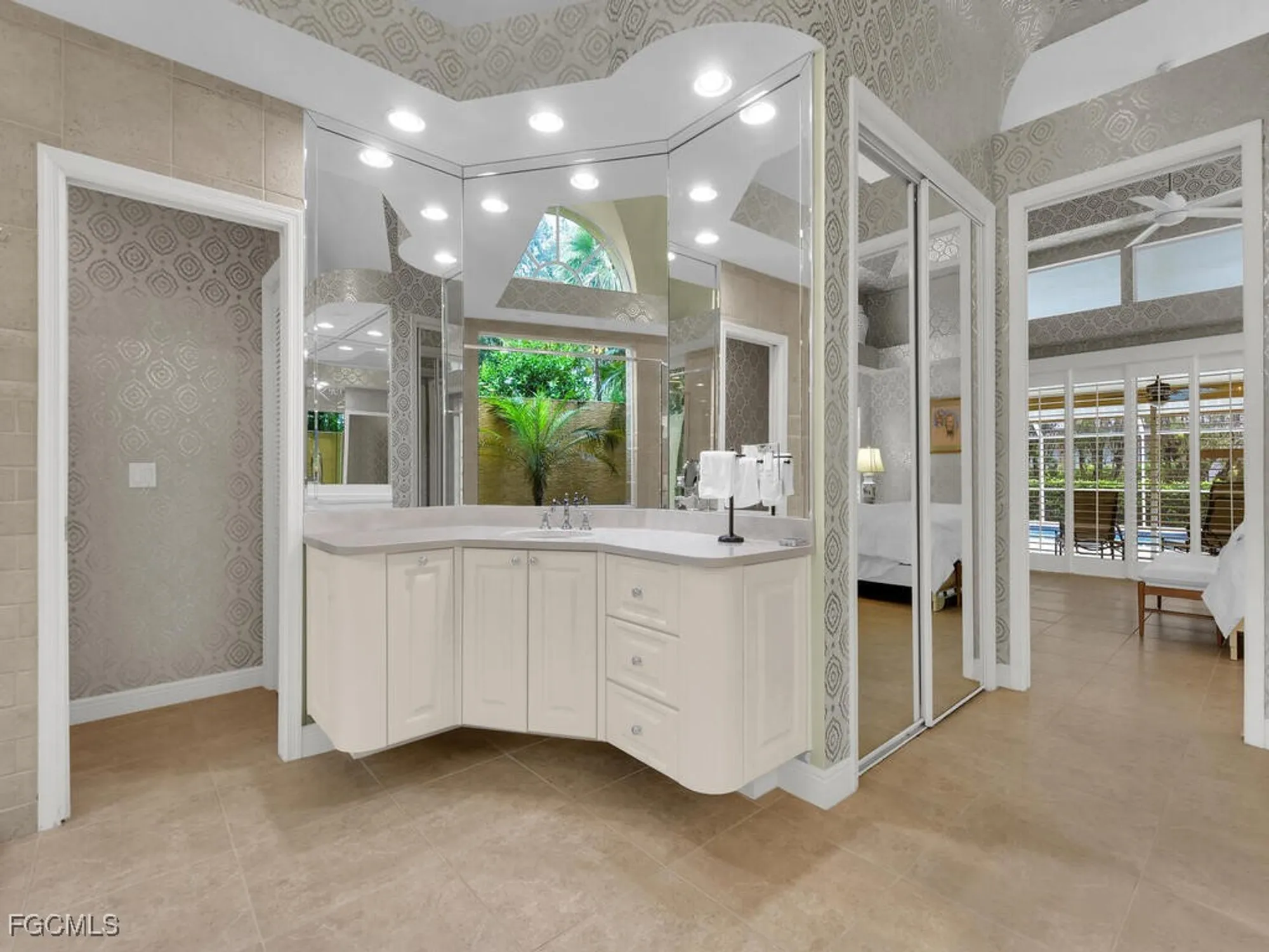 Property Slideshow image 24 of 42 | 3480 fiddlehead ct, Bonita Springs, FL, 34134