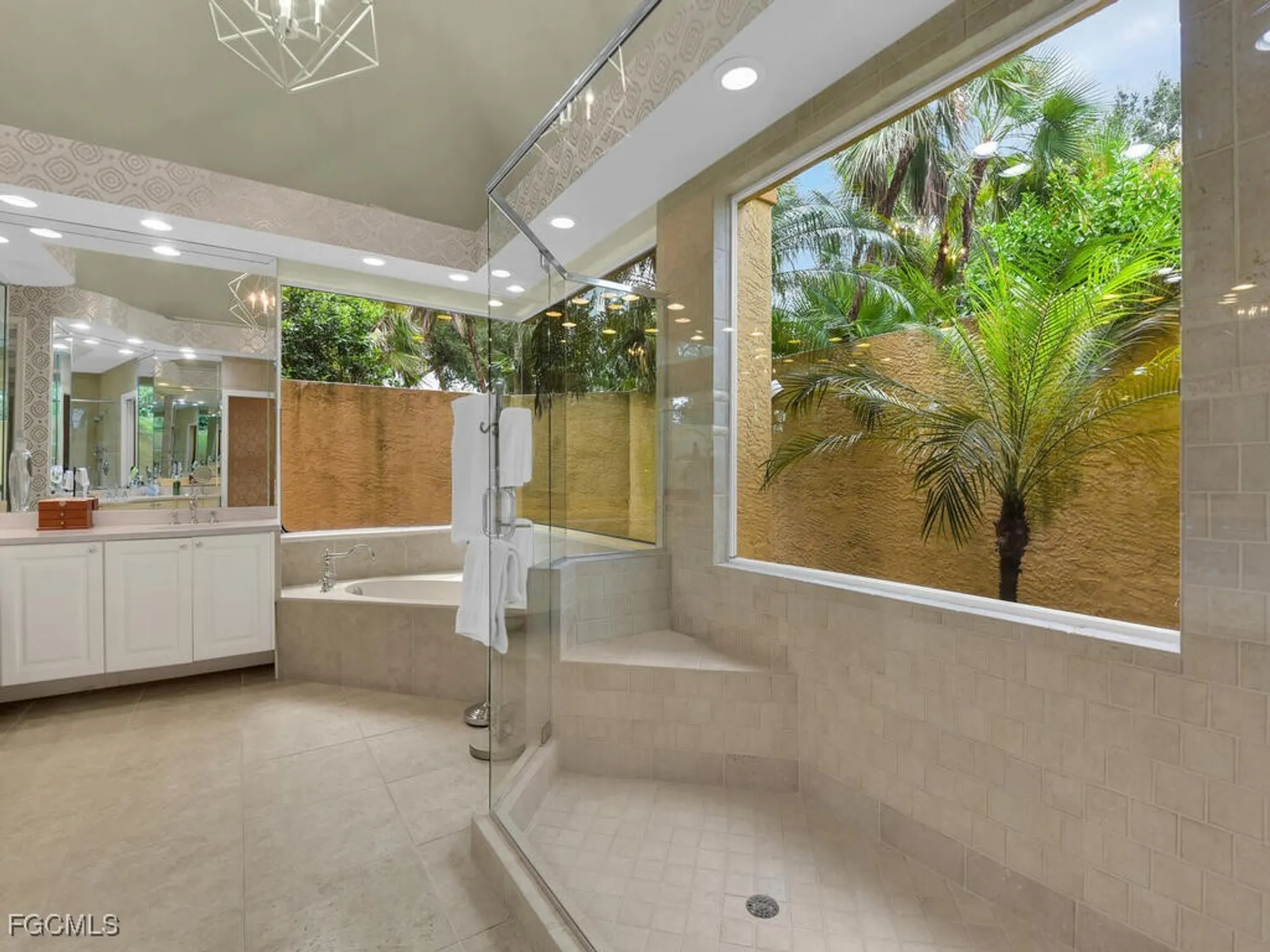 Property Slideshow image 22 of 42 | 3480 fiddlehead ct, Bonita Springs, FL, 34134