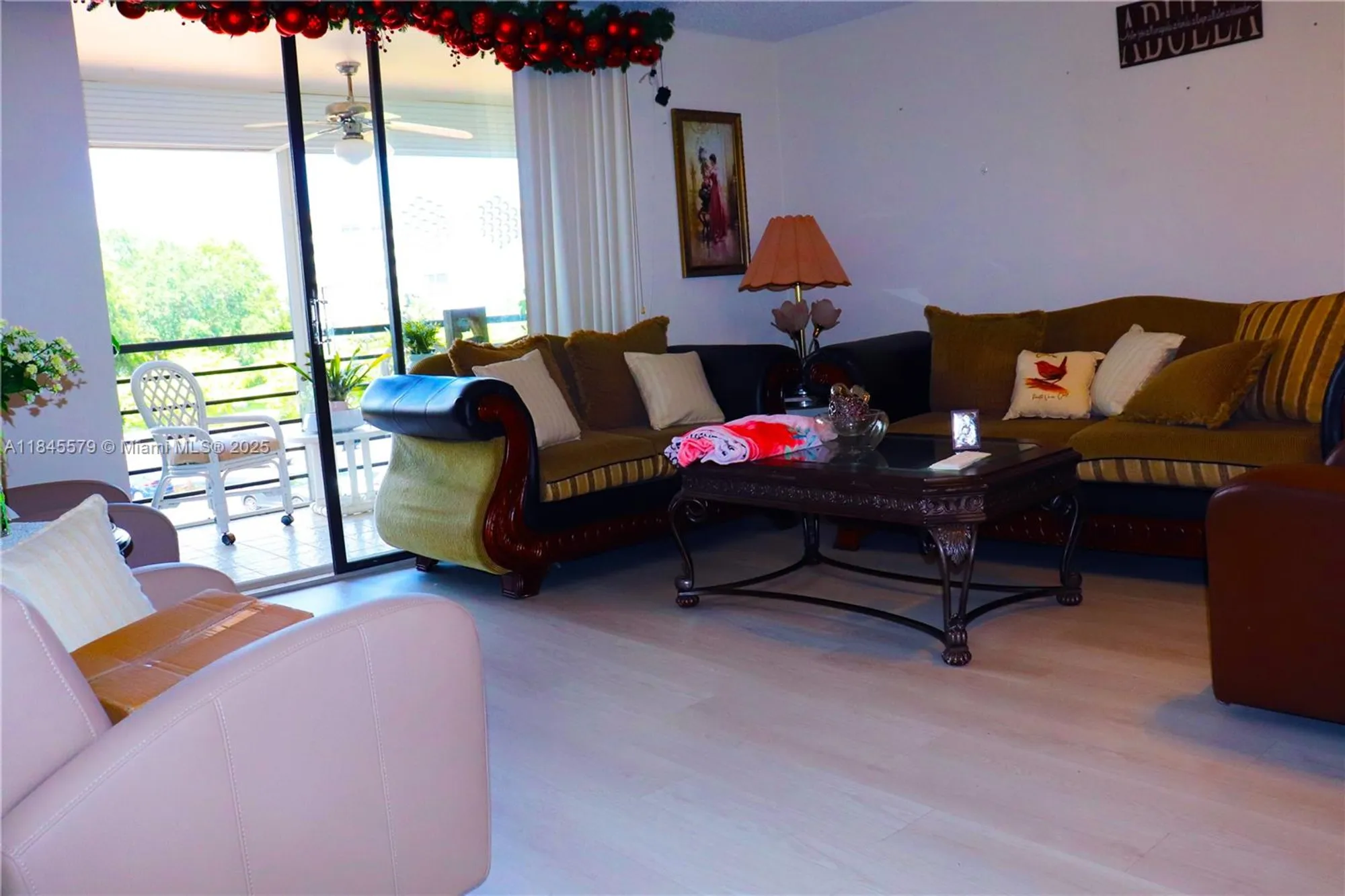 Property Slideshow image 15 of 73 | 900 saint charles pl apt 316, Pembroke Pines, FL, 33026