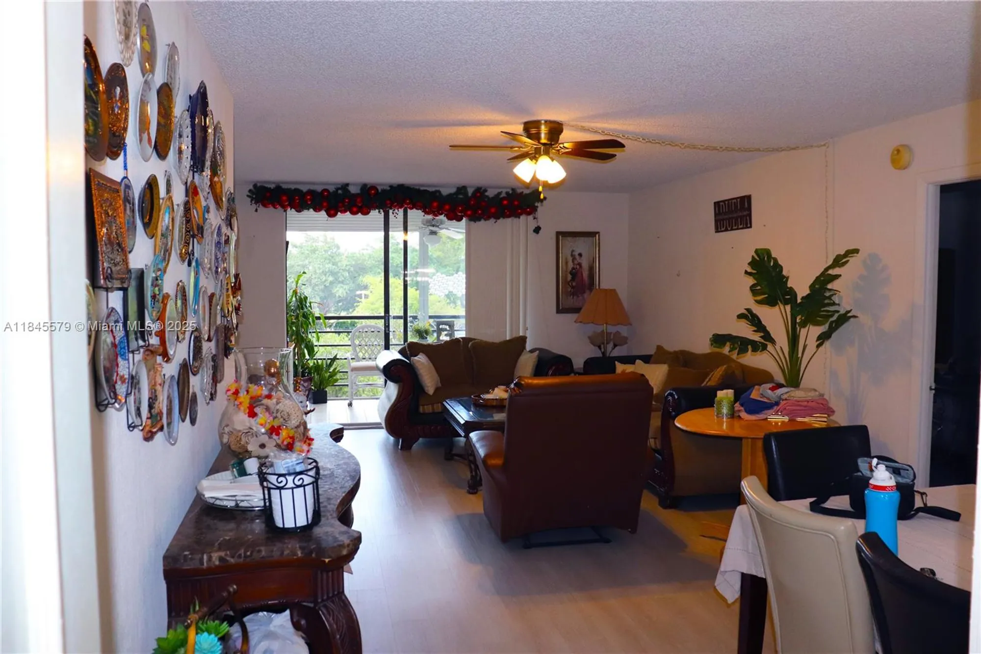Property Slideshow image 11 of 73 | 900 saint charles pl apt 316, Pembroke Pines, FL, 33026