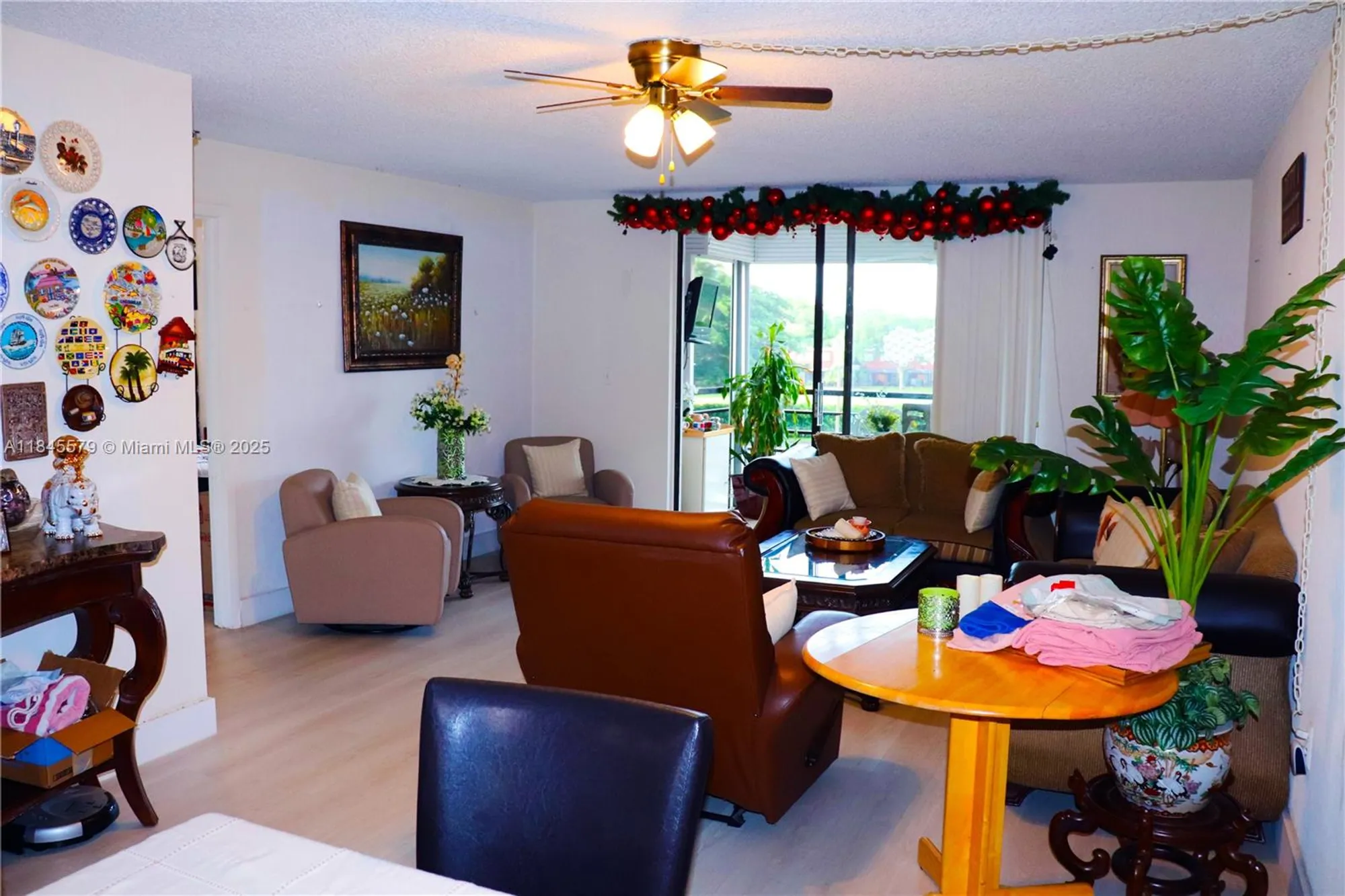 Property Slideshow image 5 of 73 | 900 saint charles pl apt 316, Pembroke Pines, FL, 33026