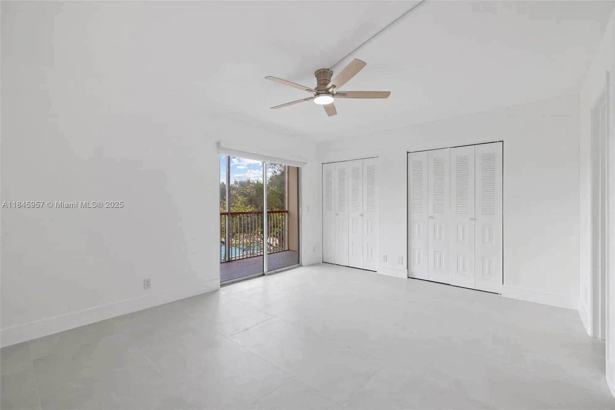 Property Slideshow image 14 of 21 | 13455 sw 9th ct apt 315j, Pembroke Pines, FL, 33027