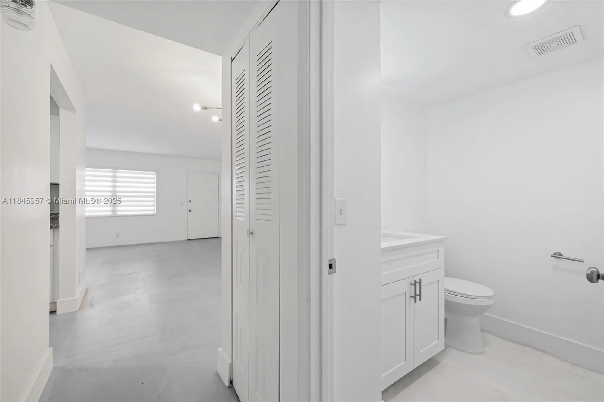 Property Slideshow image 19 of 21 | 13455 sw 9th ct apt 315j, Pembroke Pines, FL, 33027