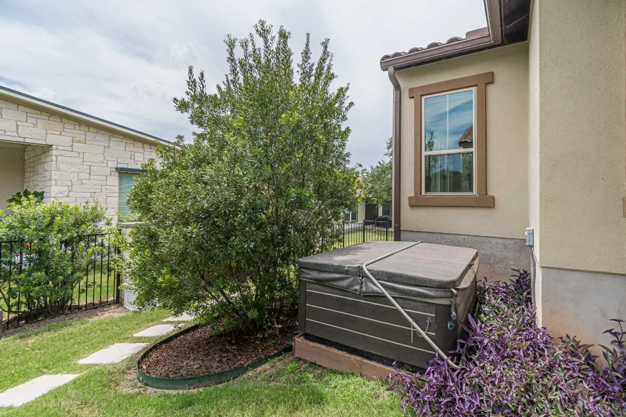 Property Slideshow image 31 of 40 | 112 learning elm dr, San Marcos, TX, 78666