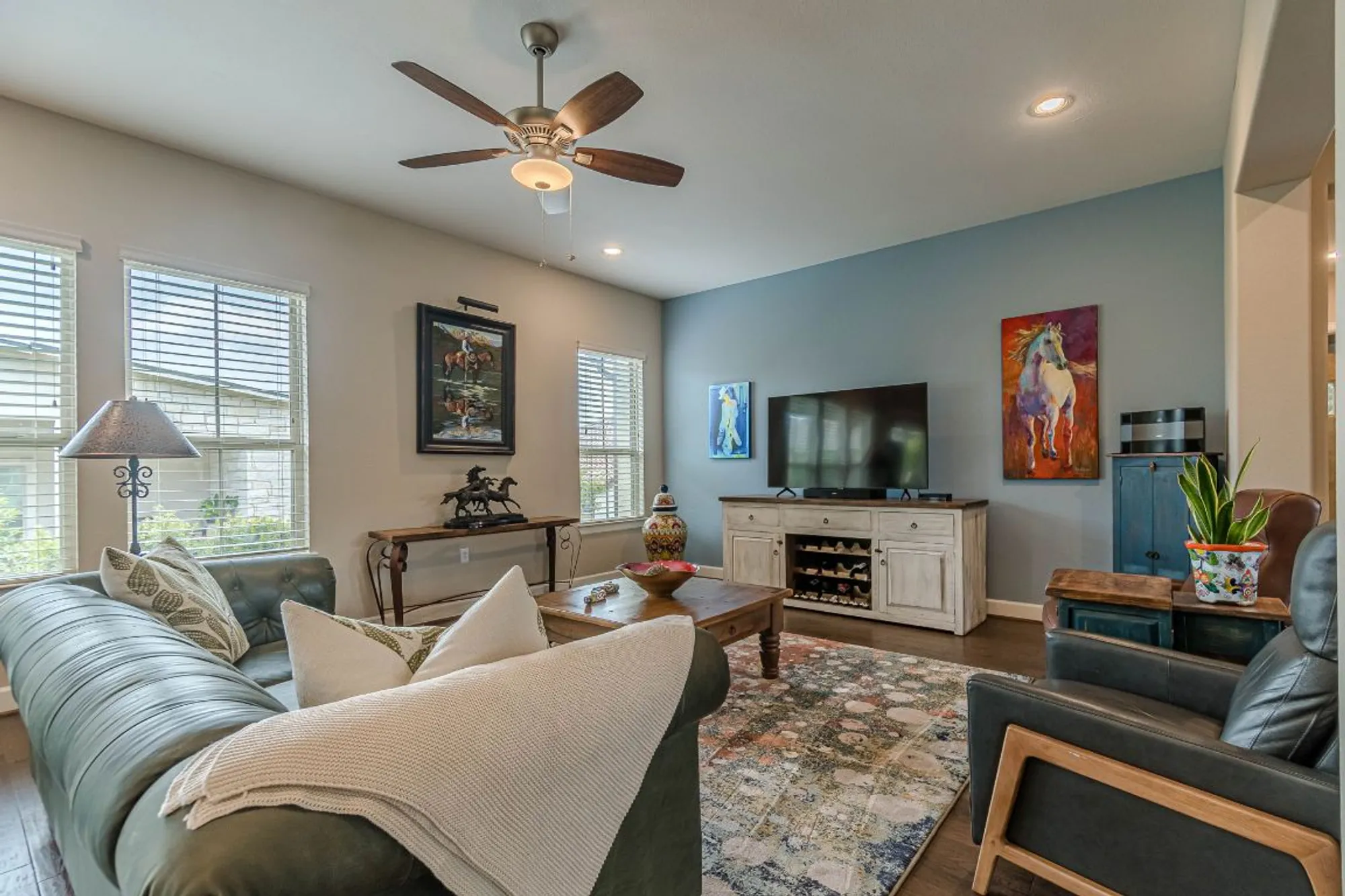 Property Slideshow image 8 of 40 | 112 learning elm dr, San Marcos, TX, 78666