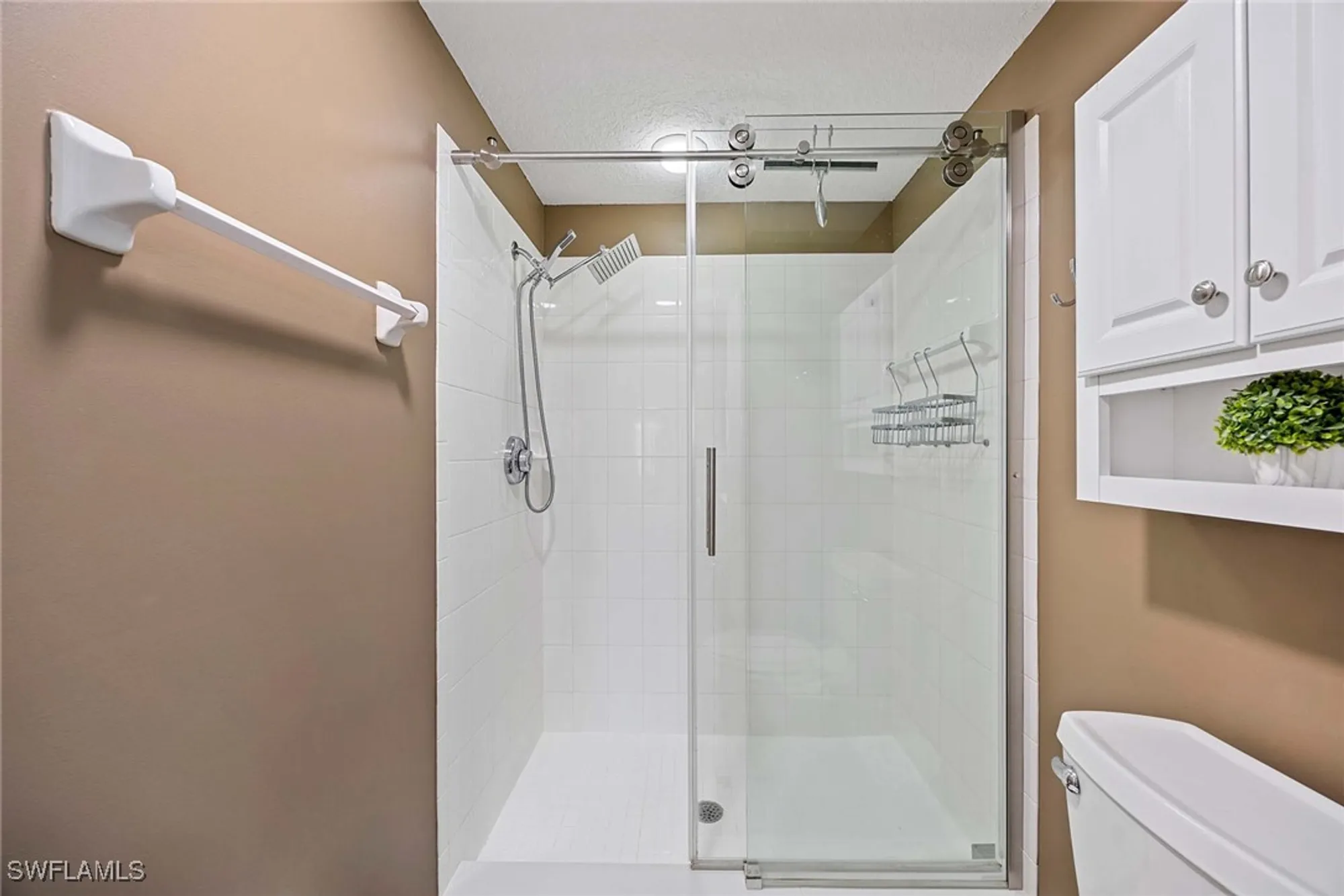 Property Slideshow image 12 of 23 | 9060 michael cir # 4-407, Naples, FL, 34113