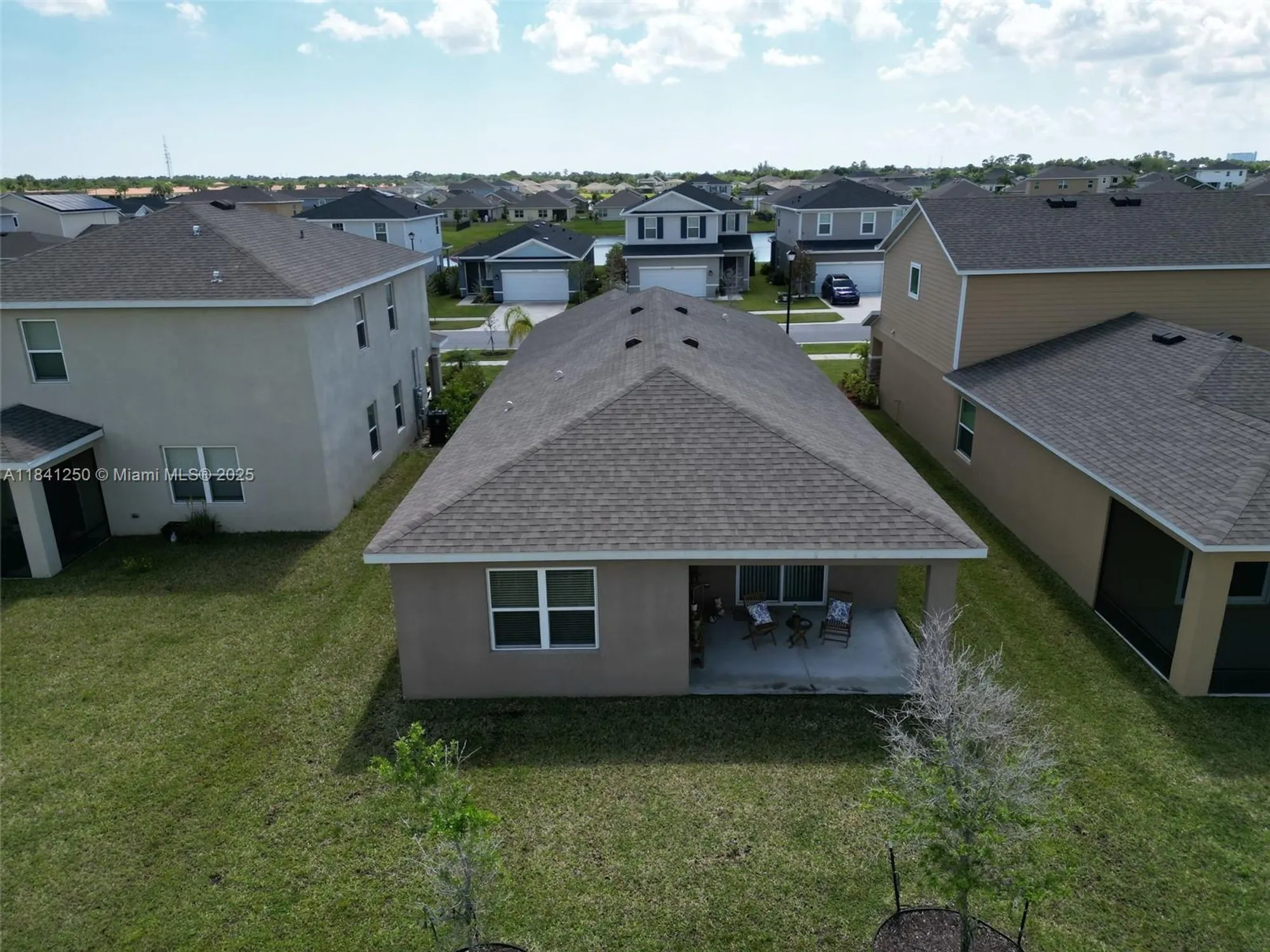 Property Slideshow image 11 of 56 | 10770 sw vasari way, Port St Lucie, FL, 34987