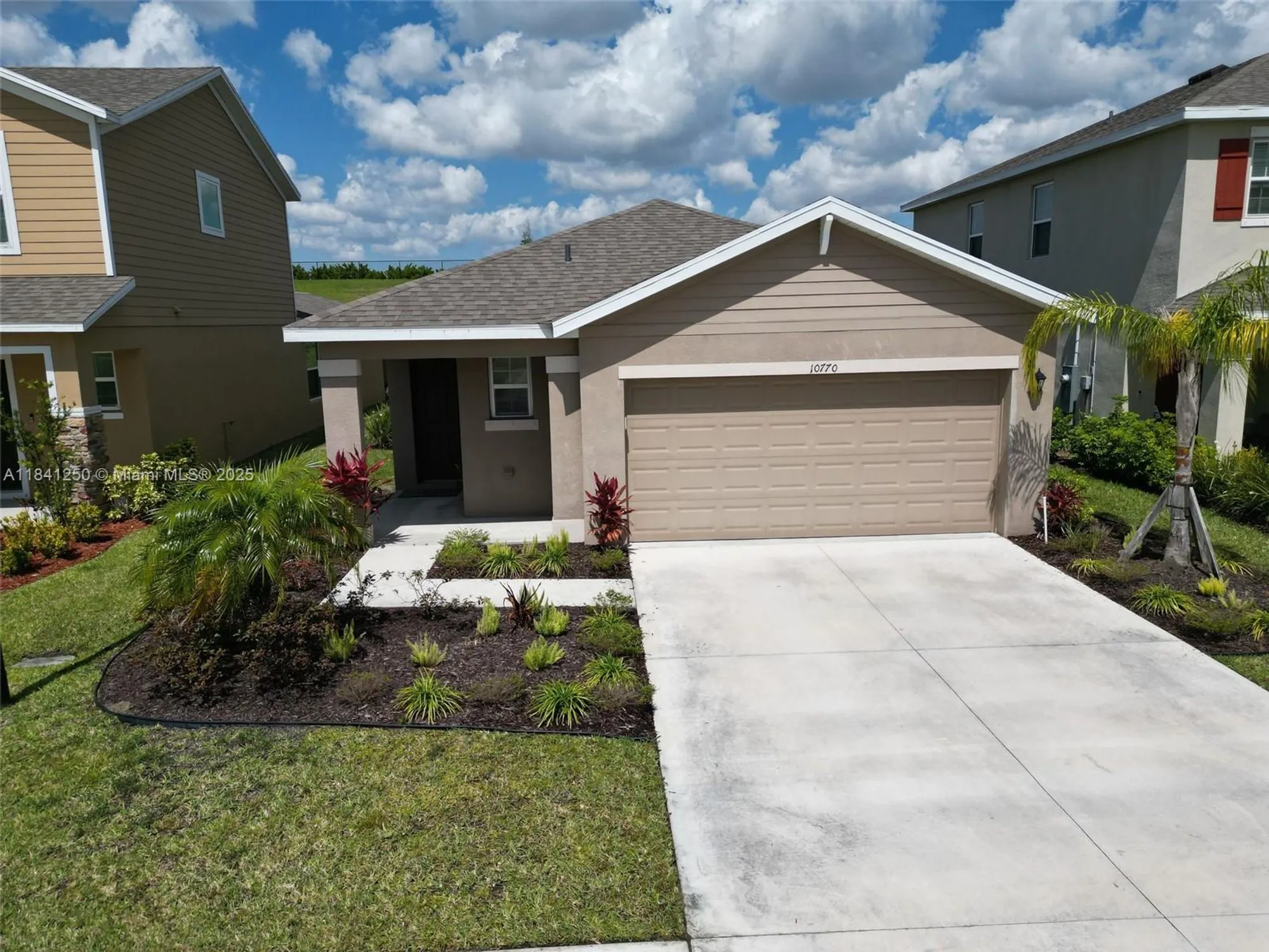 Property Slideshow image 9 of 56 | 10770 sw vasari way, Port St Lucie, FL, 34987