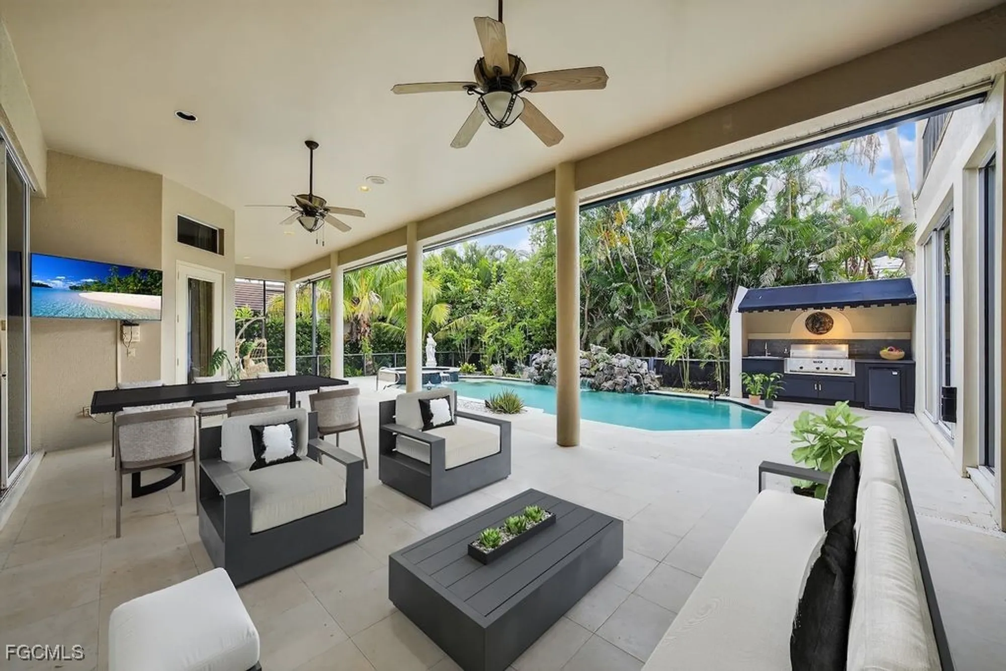Property Slideshow image 15 of 50 | 14500 ocean bluff dr, Fort Myers, FL, 33908