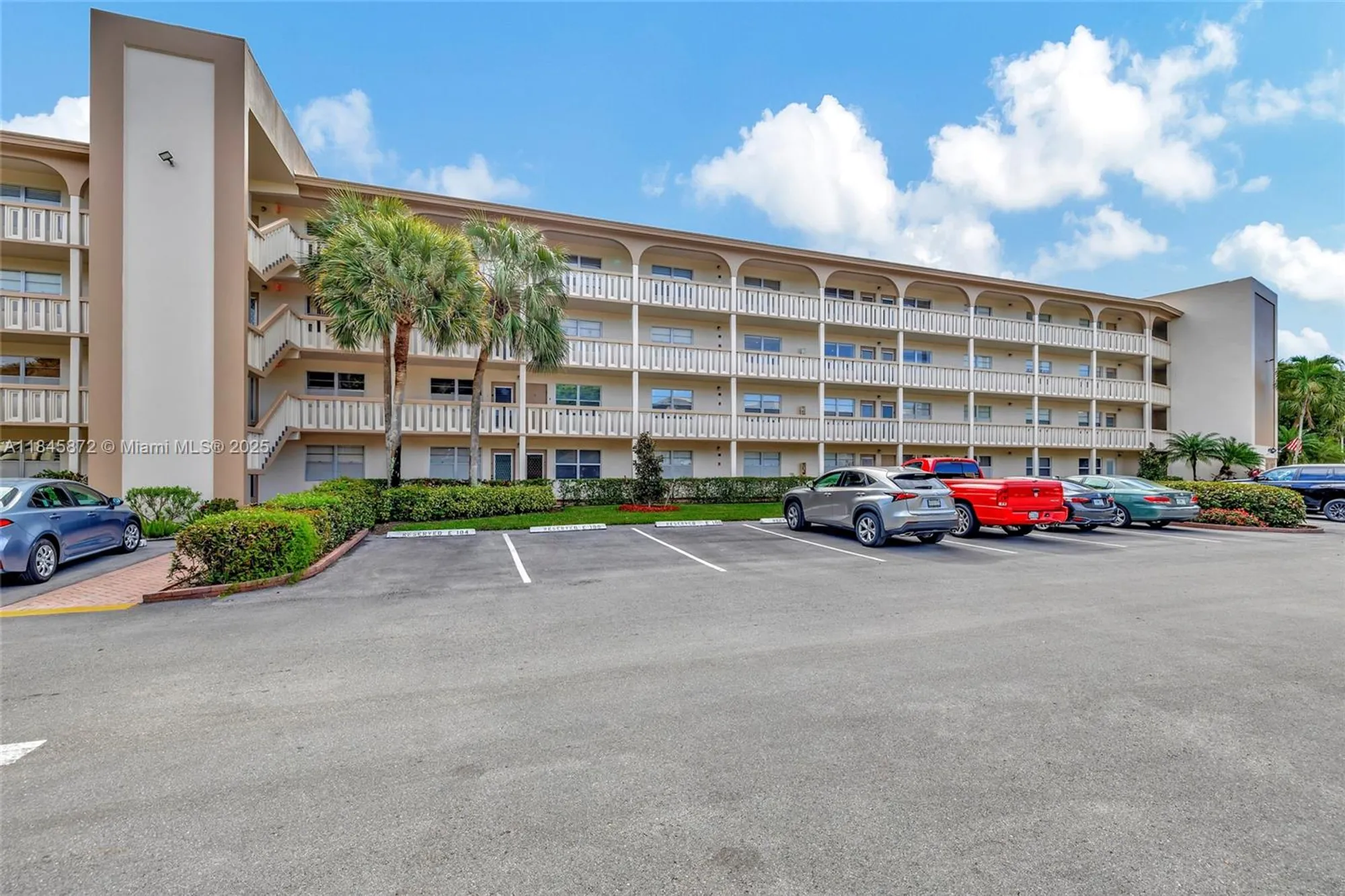 Property Slideshow image 23 of 31 | 2101 lucaya bnd e3, Coconut Creek, FL, 33066