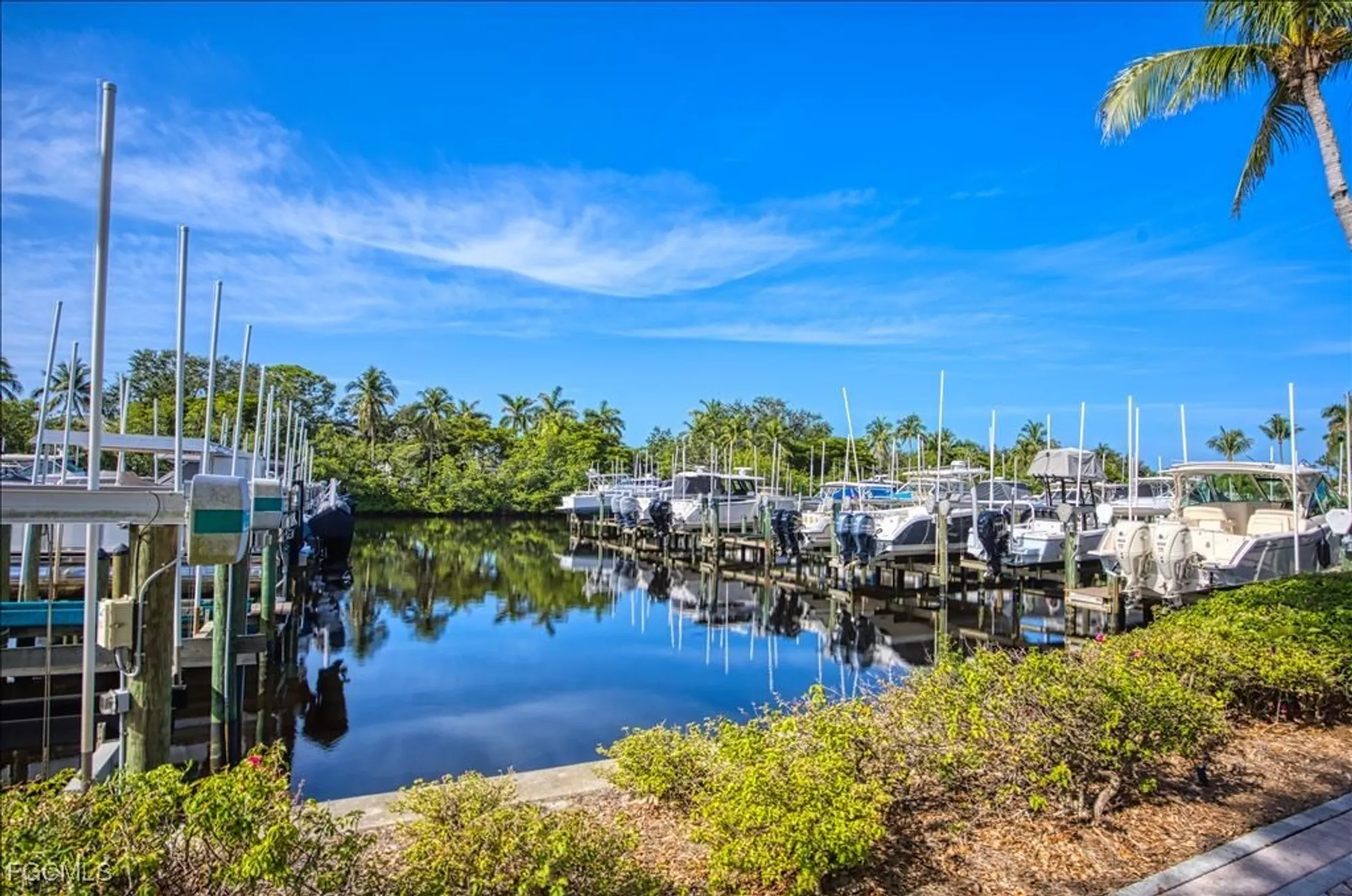 Property Slideshow image 44 of 49 | 27024 oakwood lake dr, Bonita Springs, FL, 34134