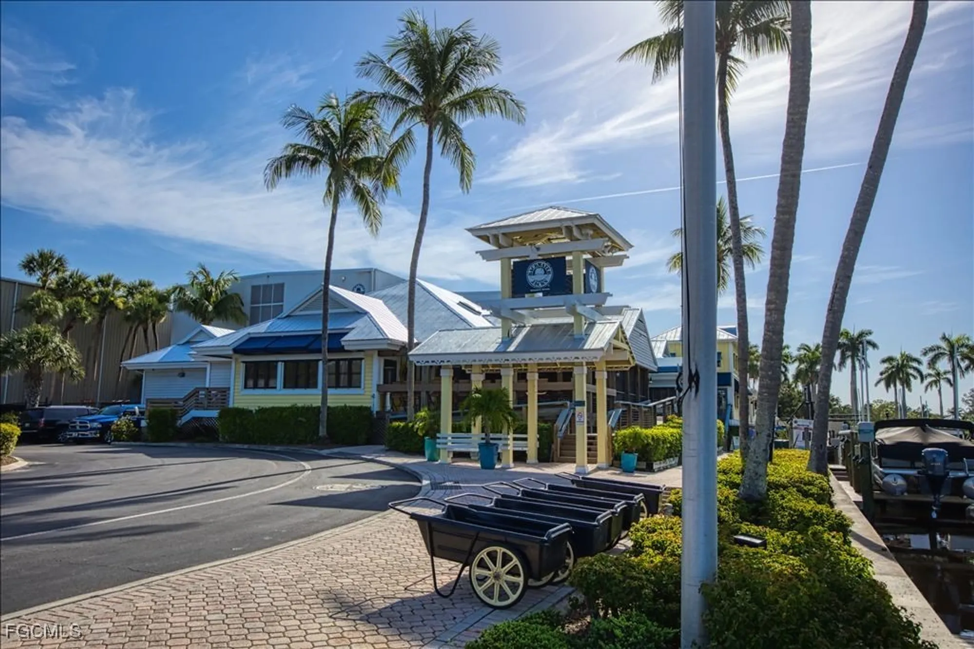 Property Slideshow image 43 of 49 | 27024 oakwood lake dr, Bonita Springs, FL, 34134