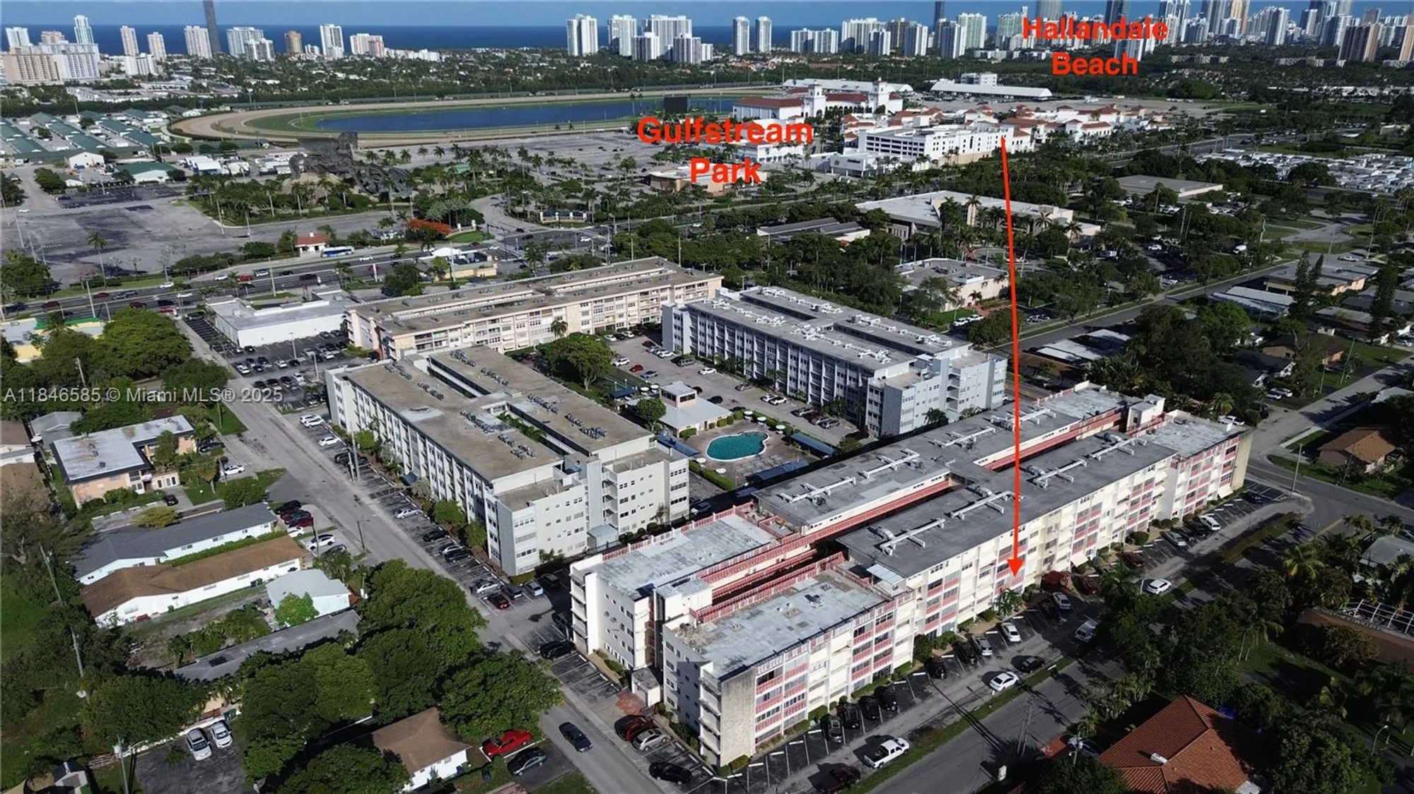 Property Slideshow image 10 of 12 | 215 se 3rd ave 102c, Hallandale Beach, FL, 33009