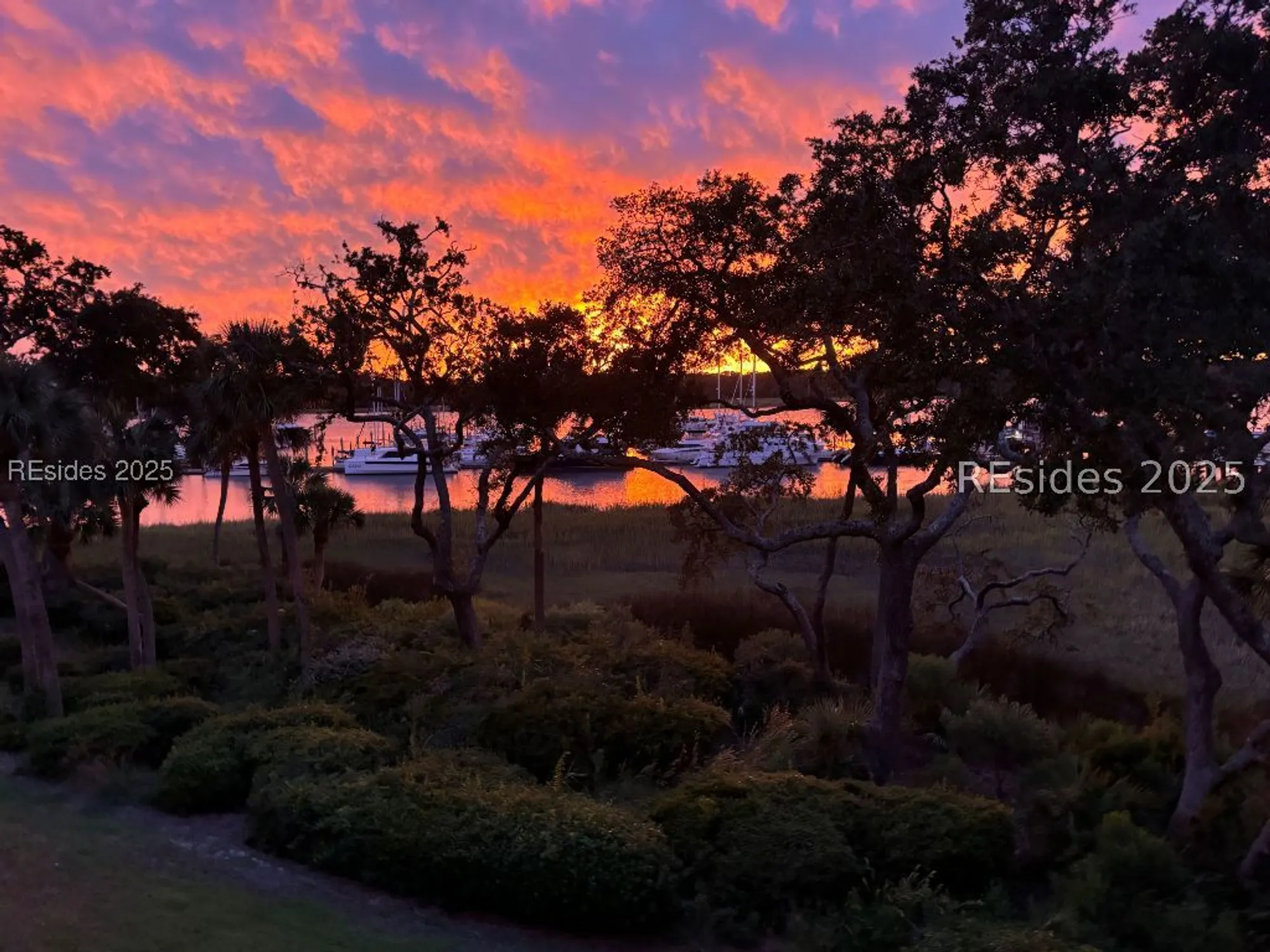 Property Slideshow image 3 of 66 | 73 skull creek dr 316, Hilton Head Island, SC, 29926