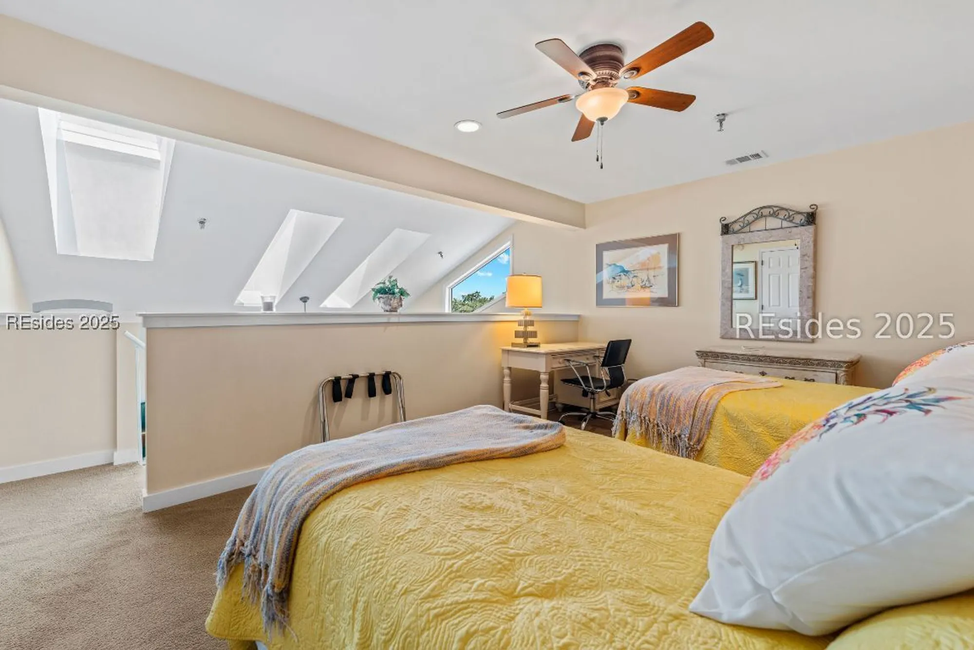 Property Slideshow image 43 of 66 | 73 skull creek dr 316, Hilton Head Island, SC, 29926