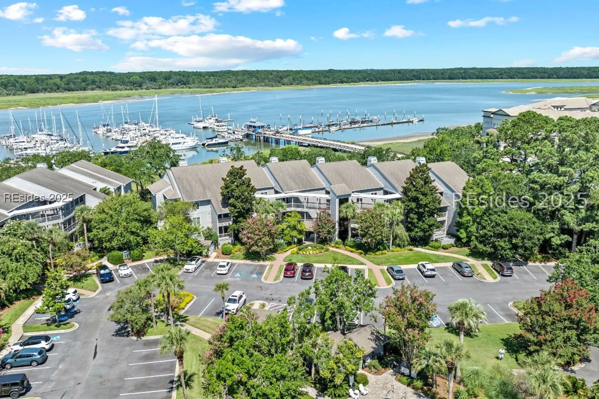 Property Slideshow image 5 of 66 | 73 skull creek dr 316, Hilton Head Island, SC, 29926