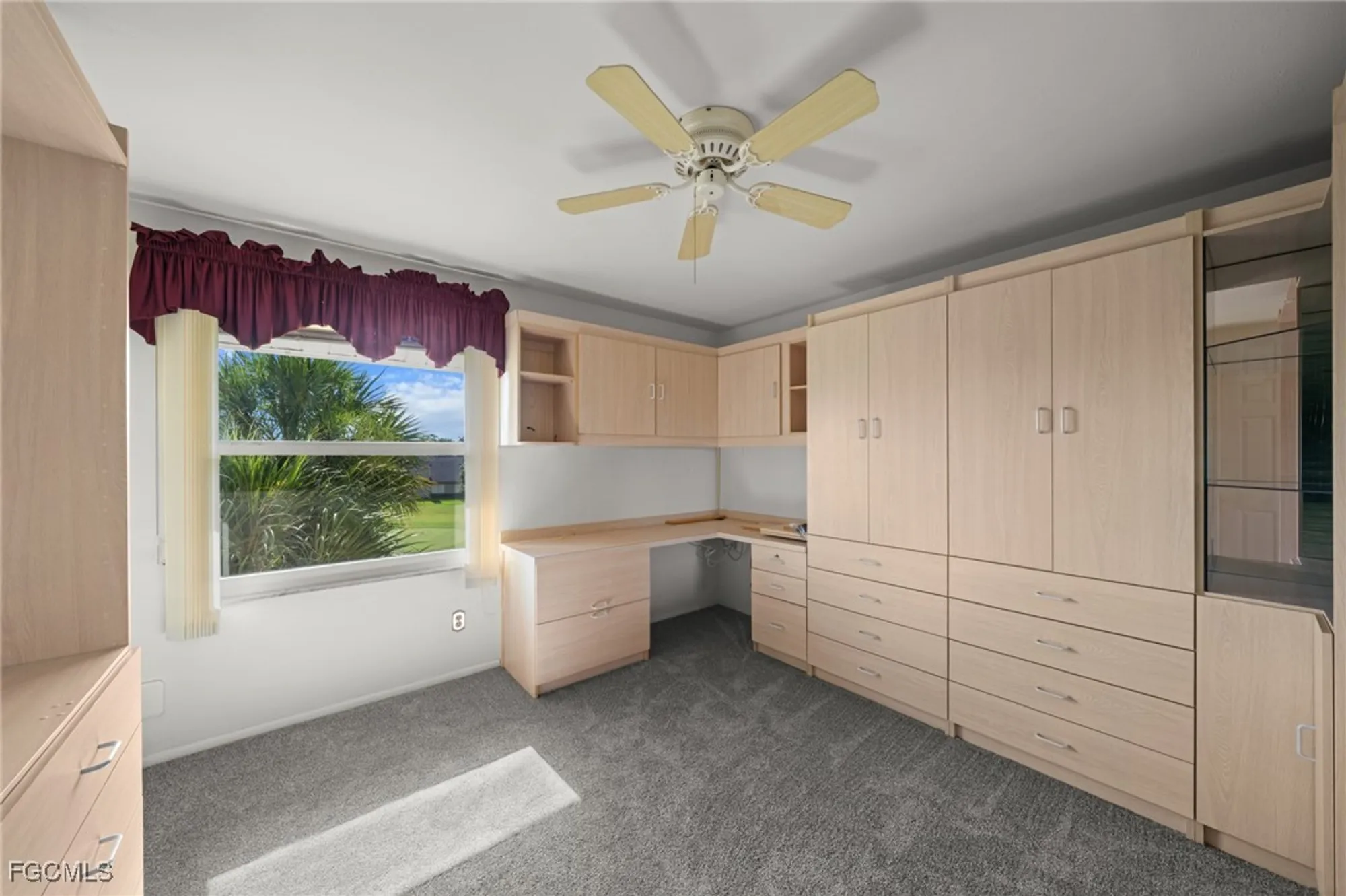 Property Slideshow image 16 of 31 | 13276 white marsh ln 3533, Fort Myers, FL, 33912