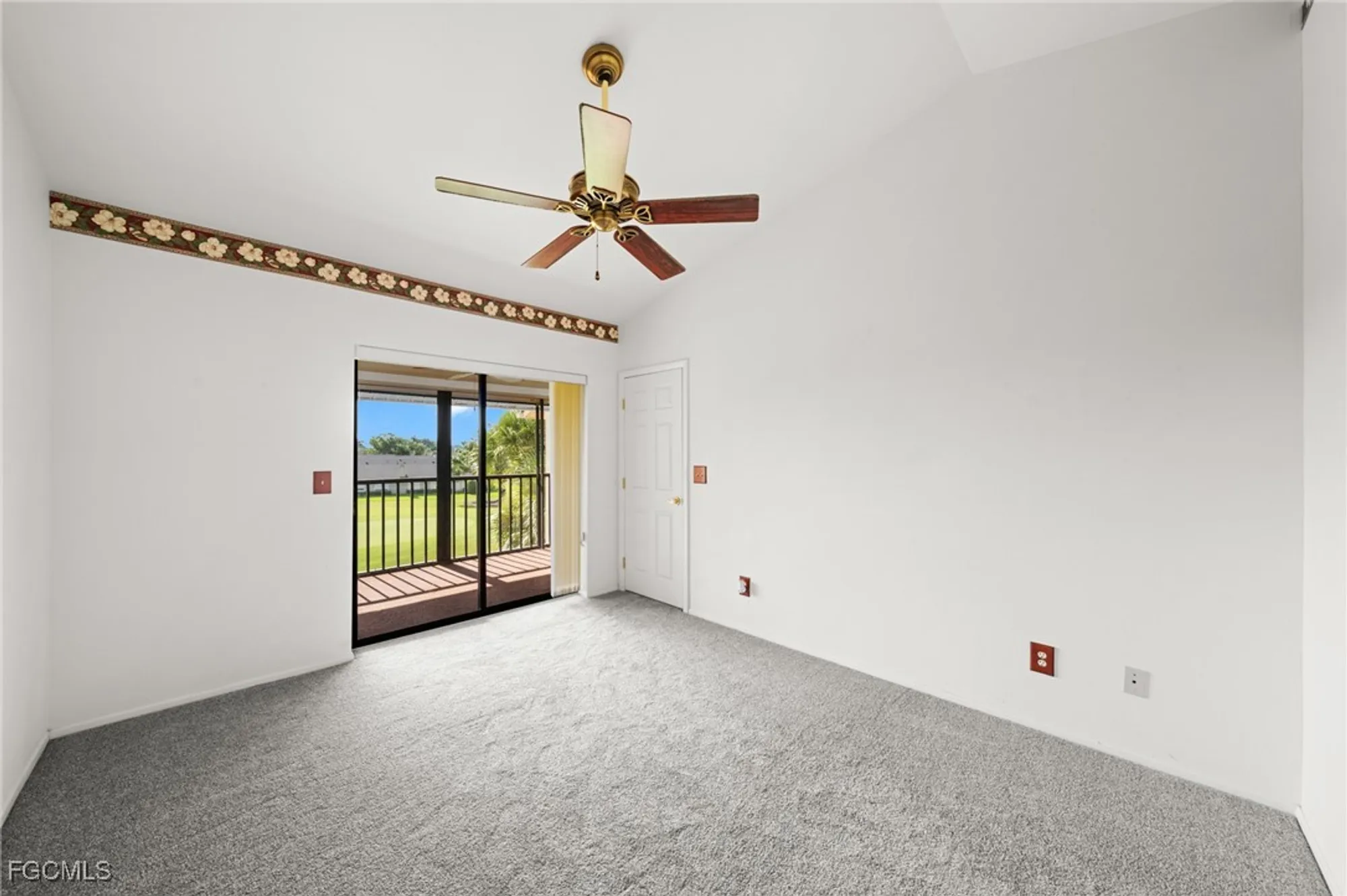 Property Slideshow image 19 of 31 | 13276 white marsh ln 3533, Fort Myers, FL, 33912