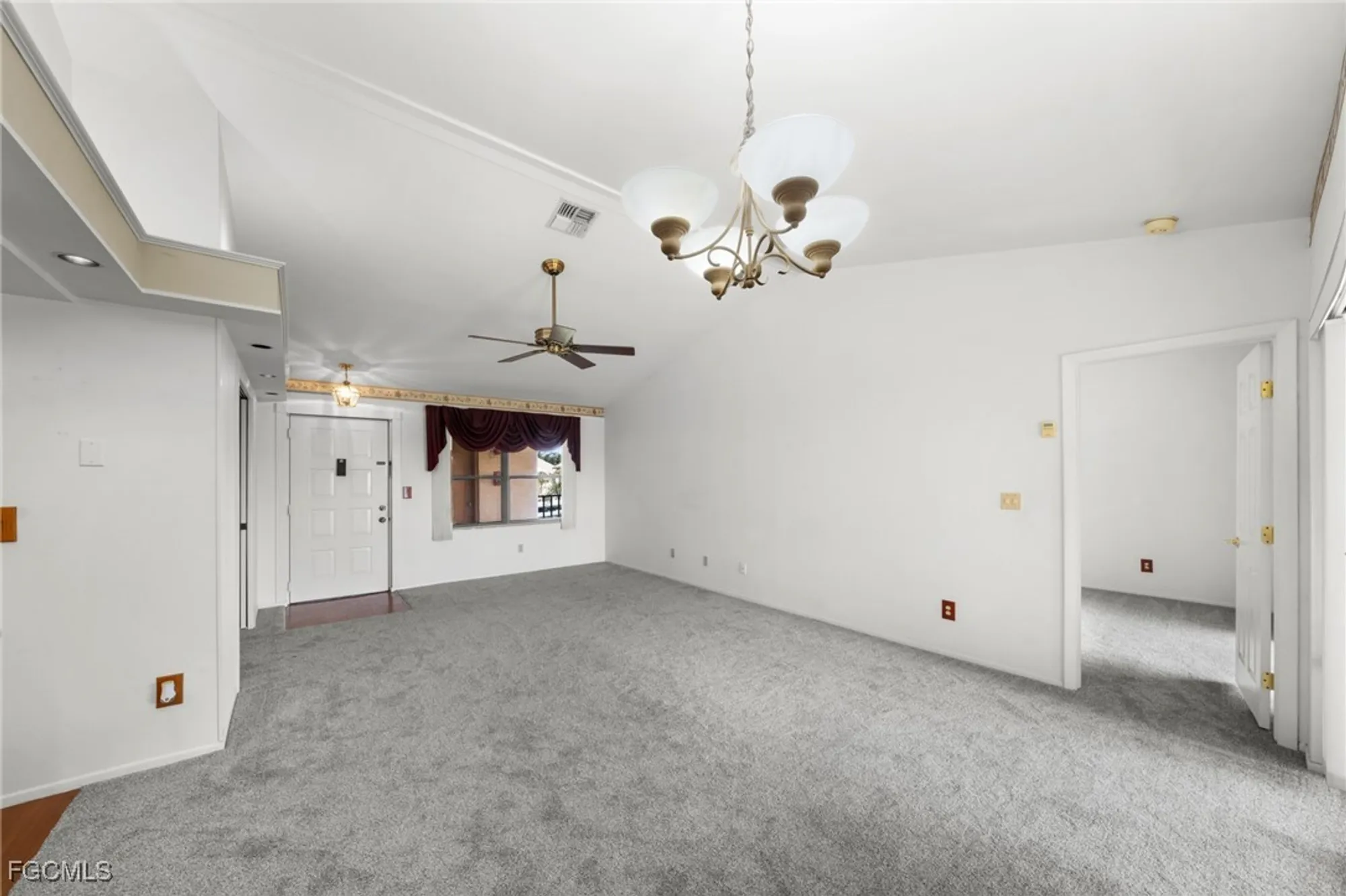 Property Slideshow image 12 of 31 | 13276 white marsh ln 3533, Fort Myers, FL, 33912