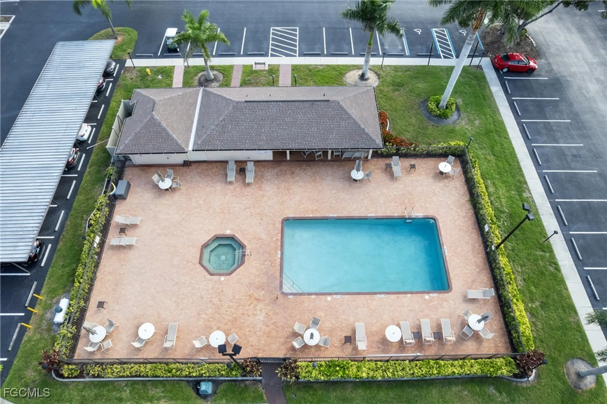 Property Slideshow image 25 of 31 | 13276 white marsh ln 3533, Fort Myers, FL, 33912