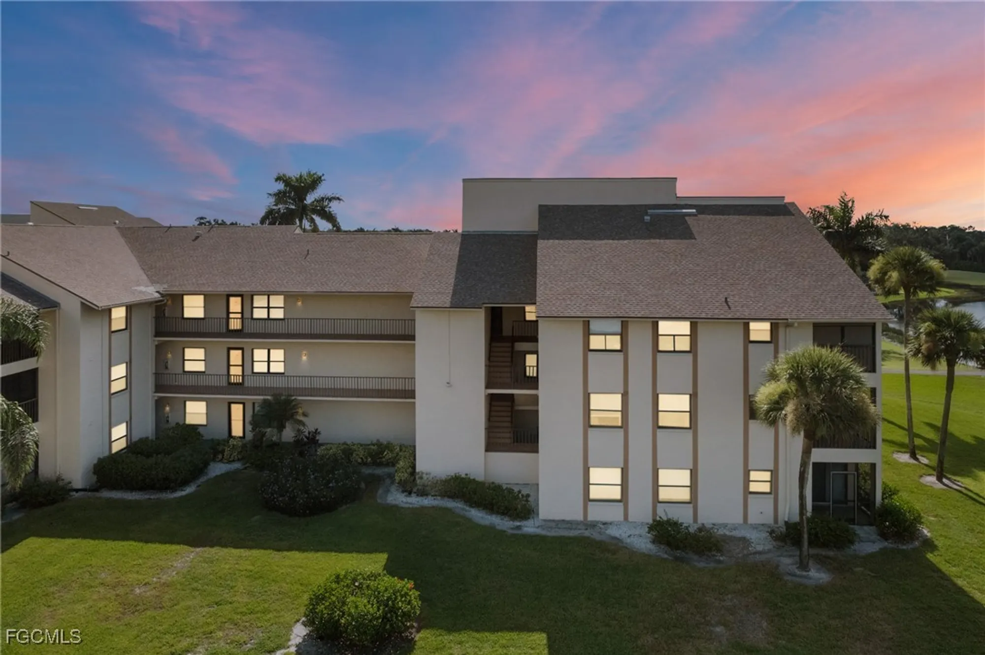 Property Slideshow image 26 of 31 | 13276 white marsh ln 3533, Fort Myers, FL, 33912