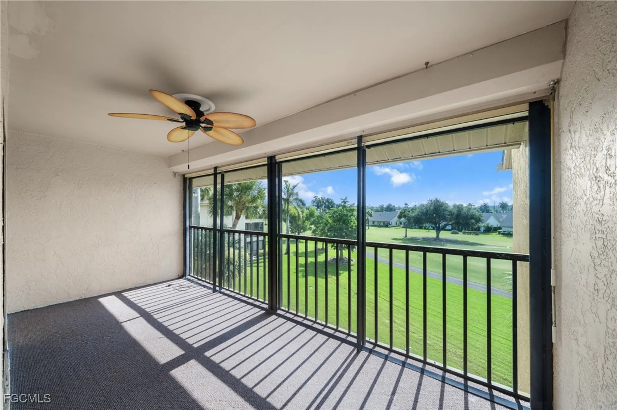 Property Slideshow image 21 of 31 | 13276 white marsh ln 3533, Fort Myers, FL, 33912