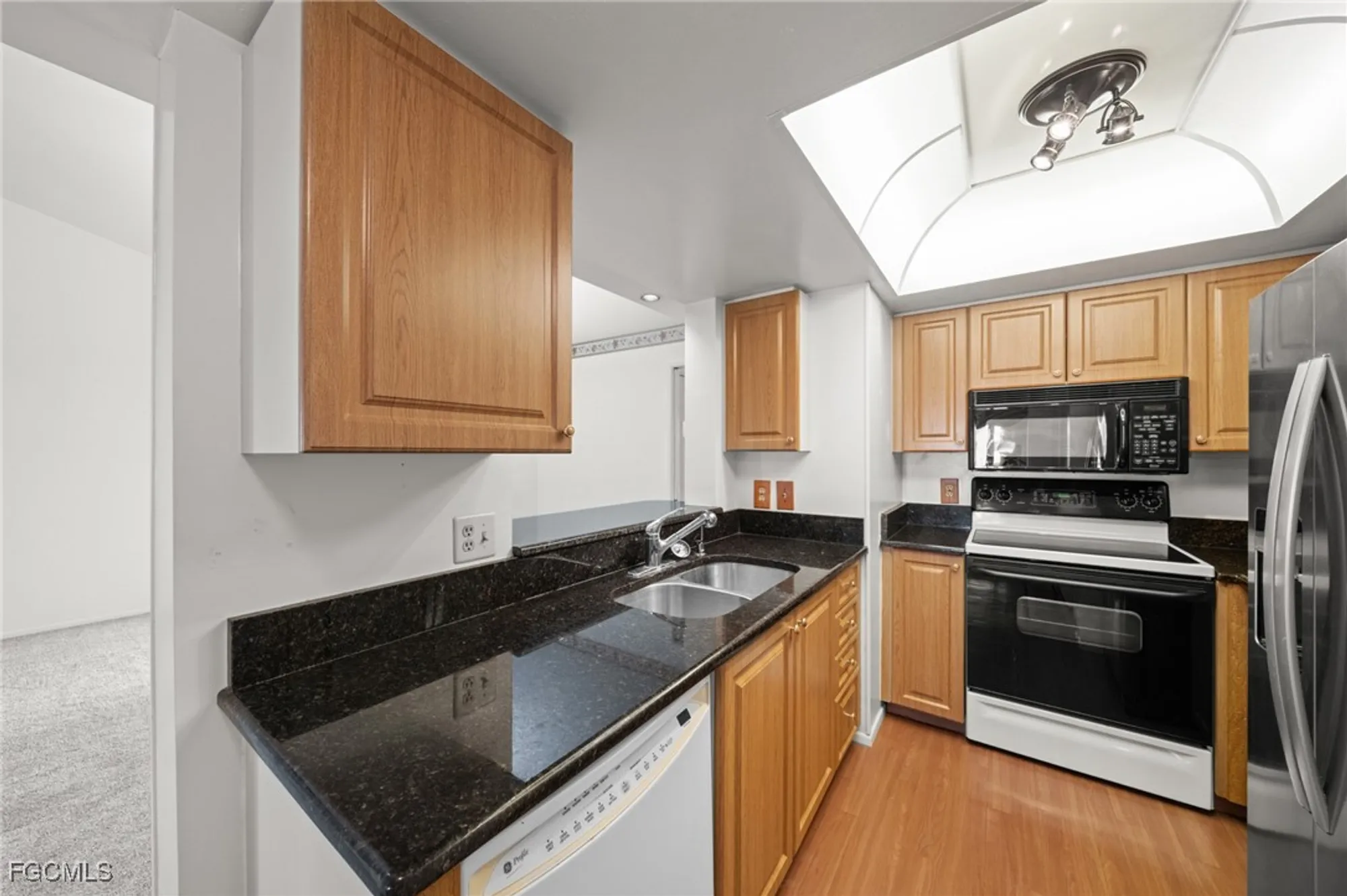 Property Slideshow image 5 of 31 | 13276 white marsh ln 3533, Fort Myers, FL, 33912