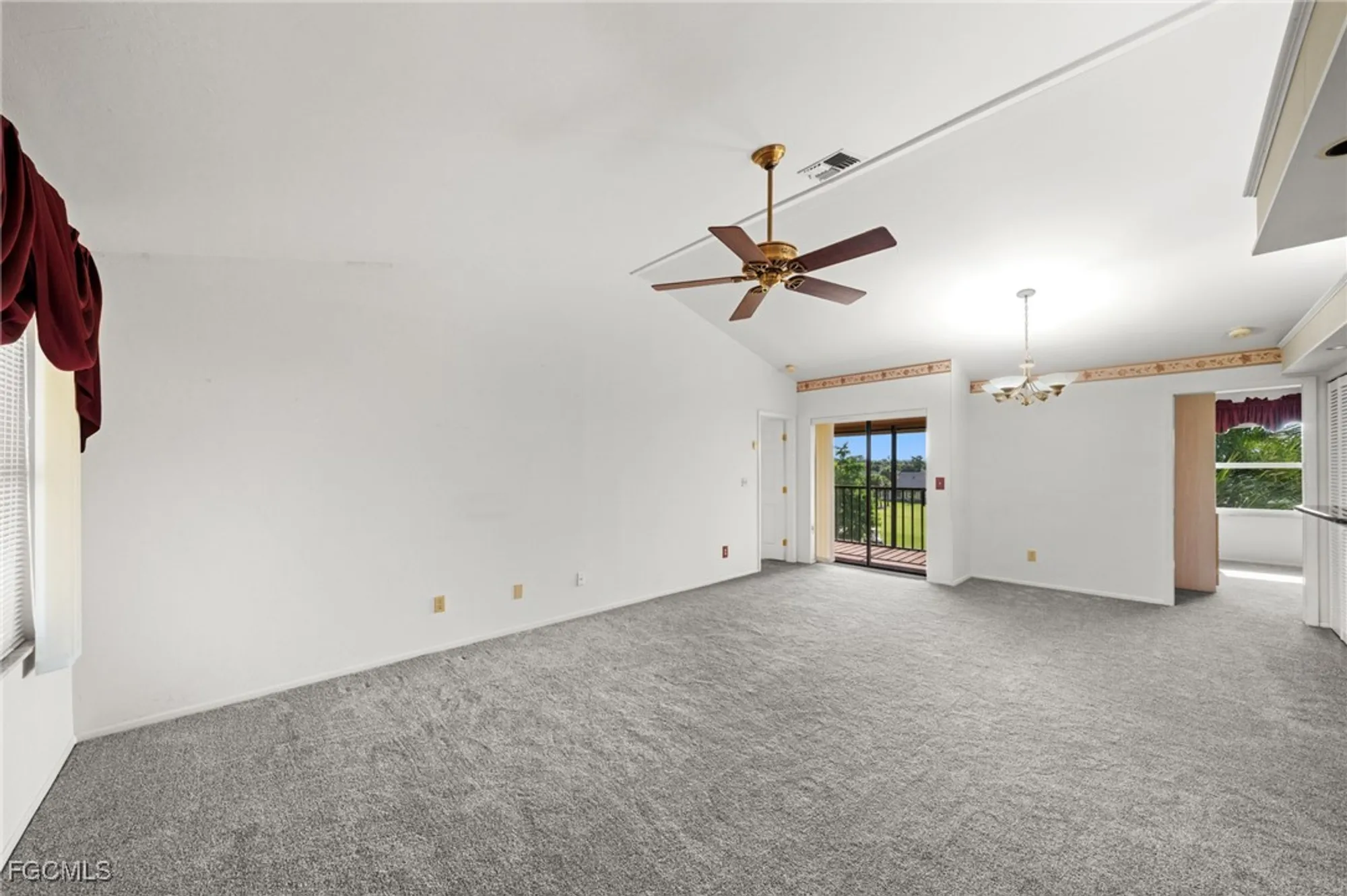 Property Slideshow image 8 of 31 | 13276 white marsh ln 3533, Fort Myers, FL, 33912