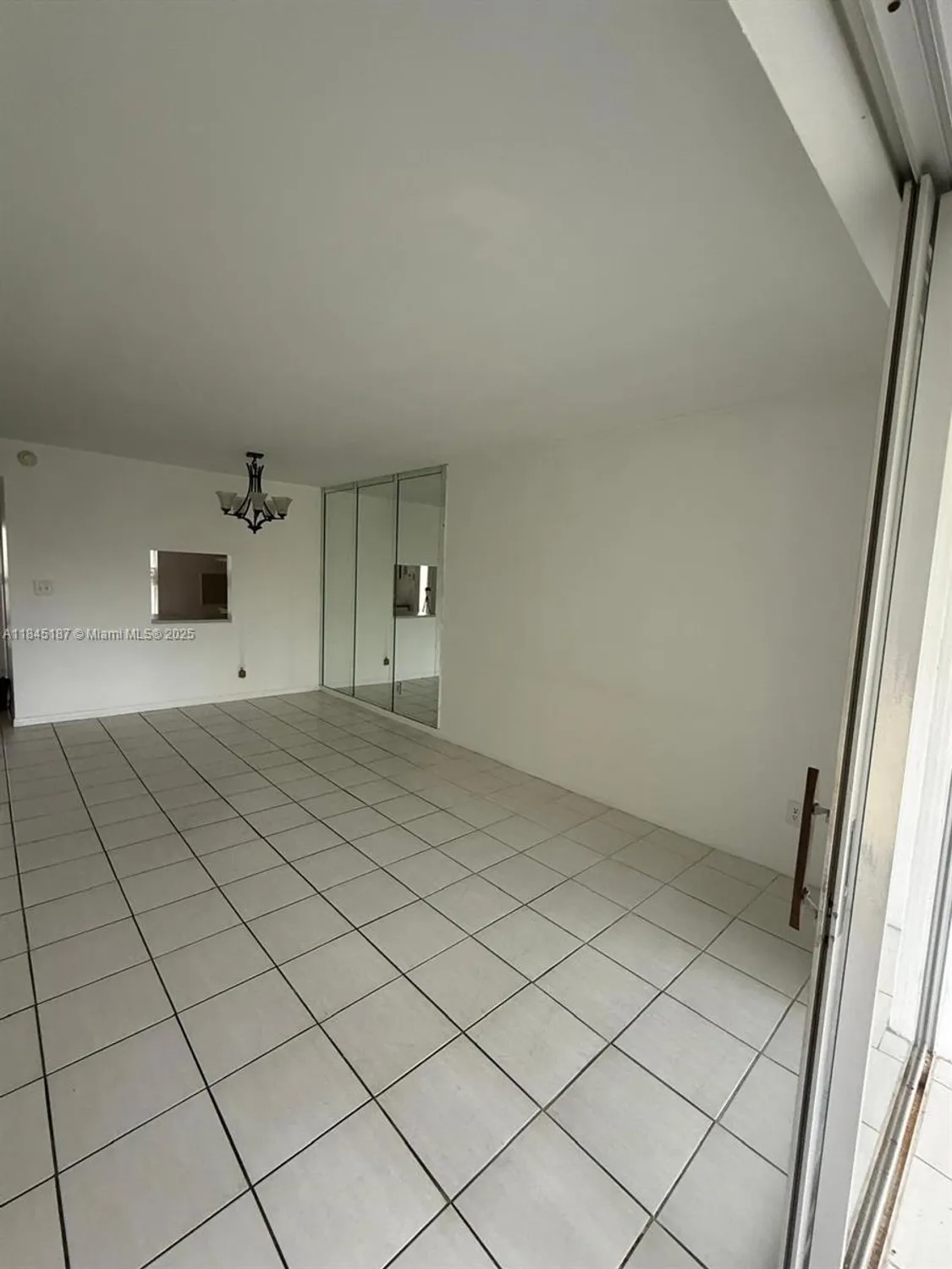 Property Slideshow image 6 of 29 | 5800 nw 64th ave 306, Tamarac, FL, 33319