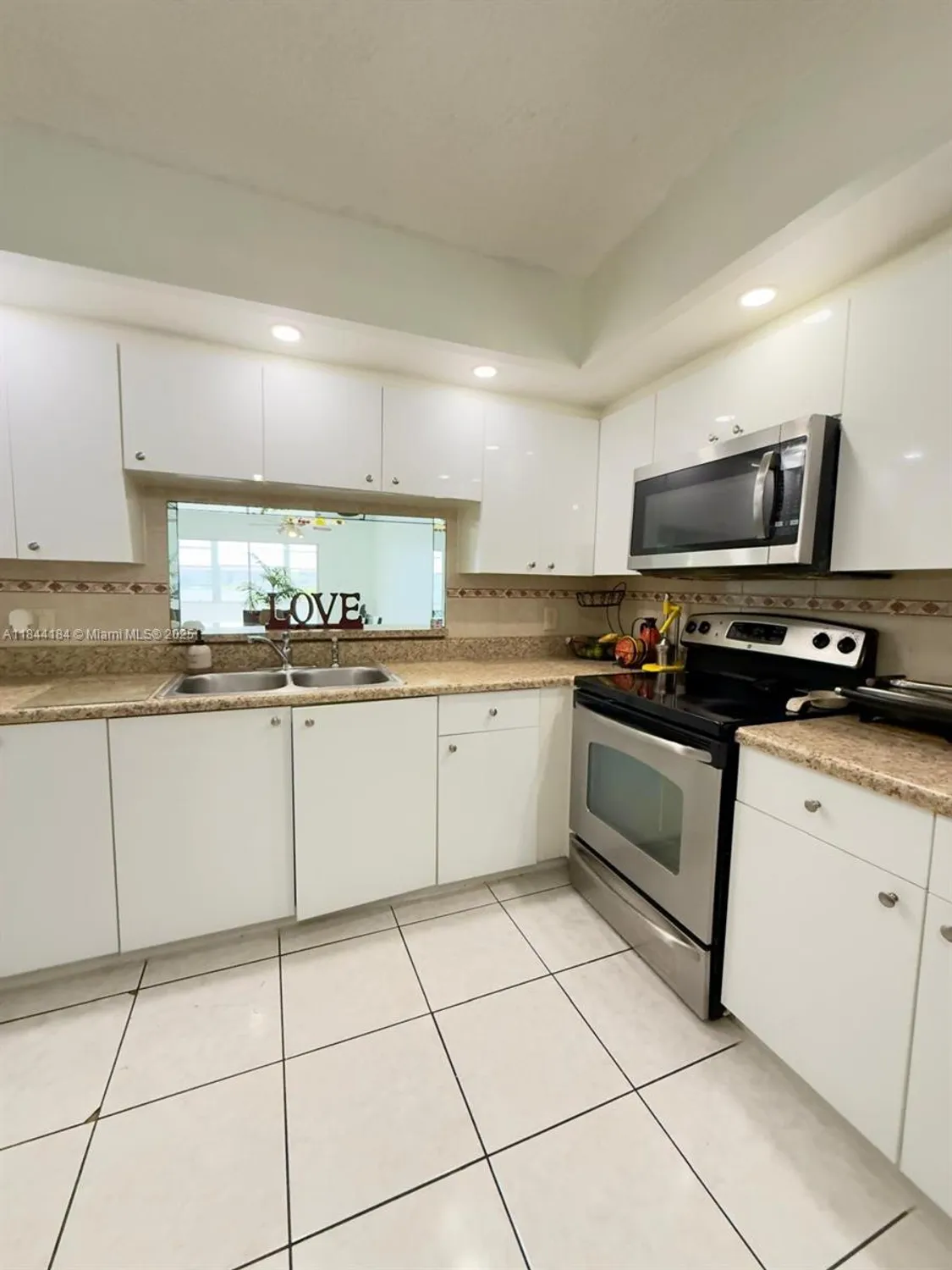 Property Slideshow image 31 of 37 | 1501 sw 134th way 206d, Pembroke Pines, FL, 33027