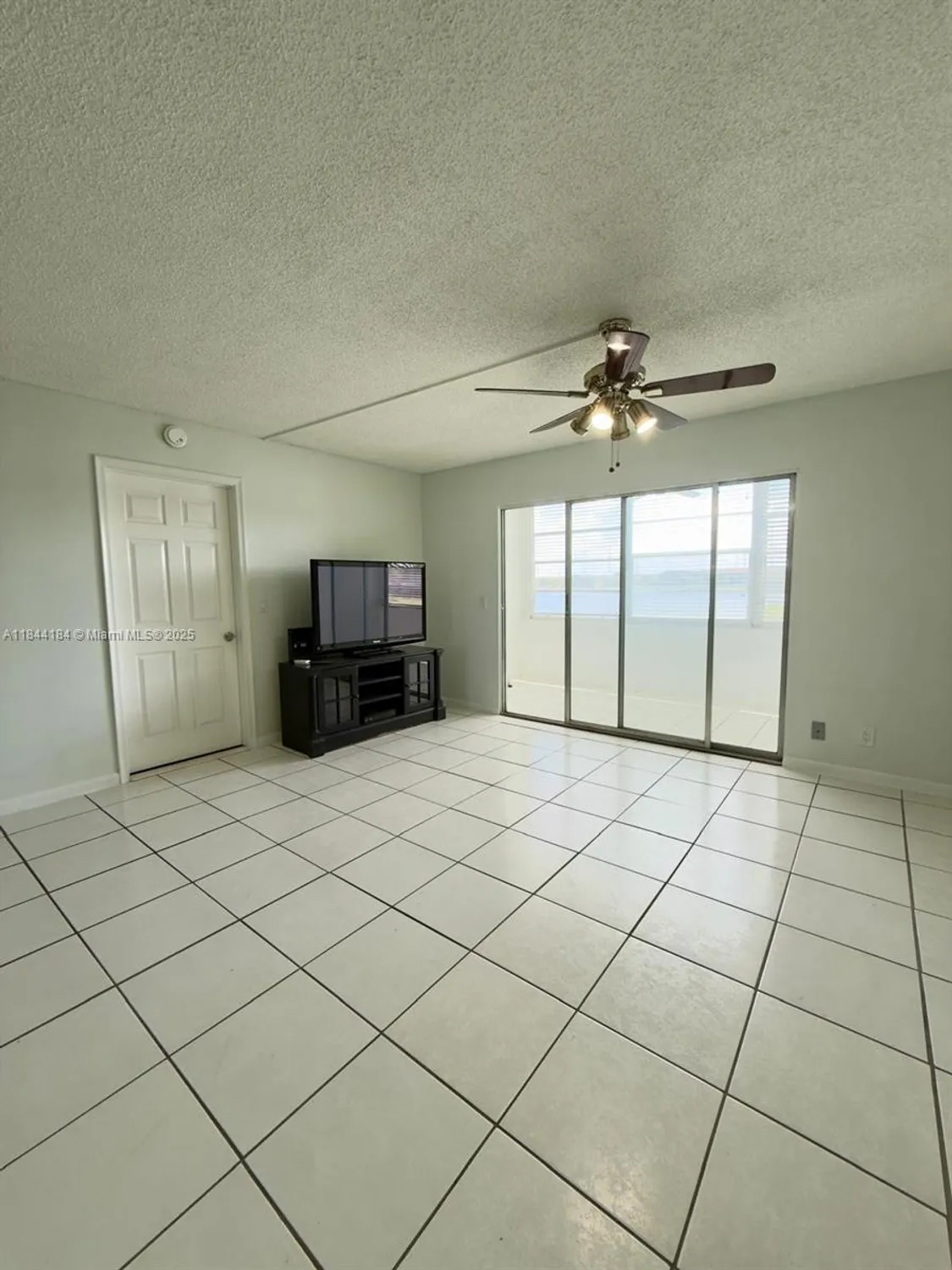 Property Slideshow image 8 of 37 | 1501 sw 134th way 206d, Pembroke Pines, FL, 33027