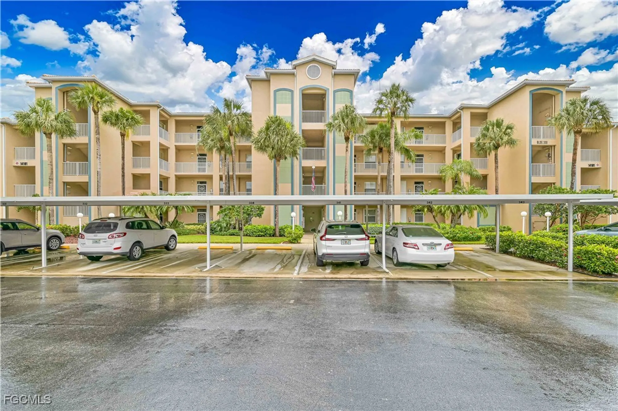 Property Slideshow image 1 of 50 | 14101 brant point cir 3204, Fort Myers, FL, 33919