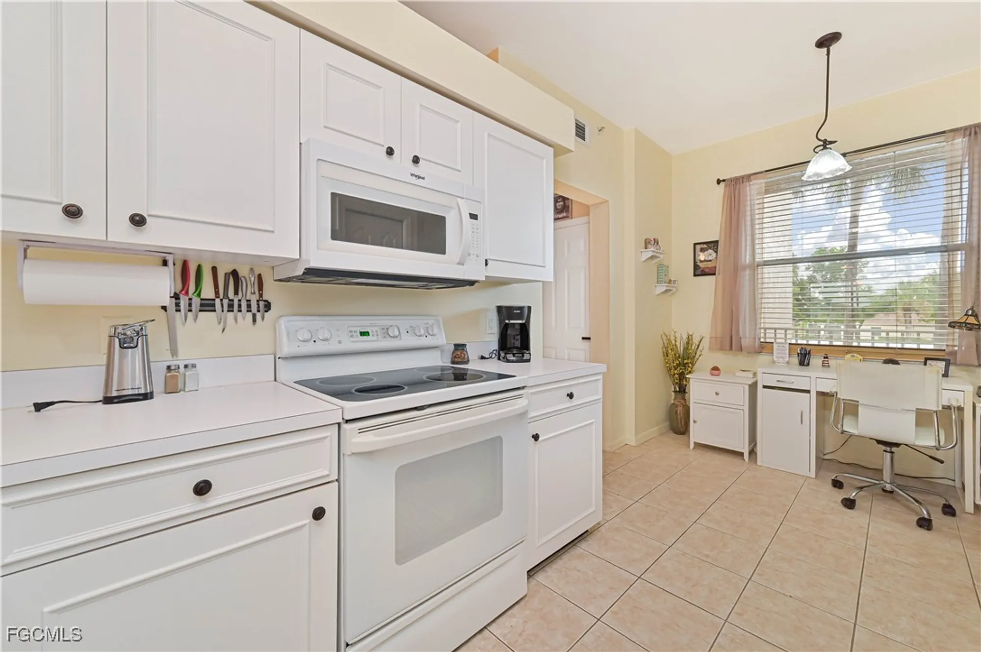 Property Slideshow image 13 of 50 | 14101 brant point cir 3204, Fort Myers, FL, 33919