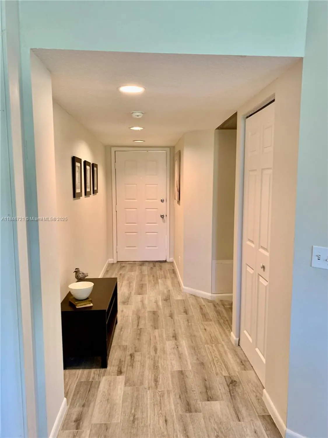 Property Slideshow image 6 of 10 | 701 sw 128th ave apt 103f, Pembroke Pines, FL, 33027