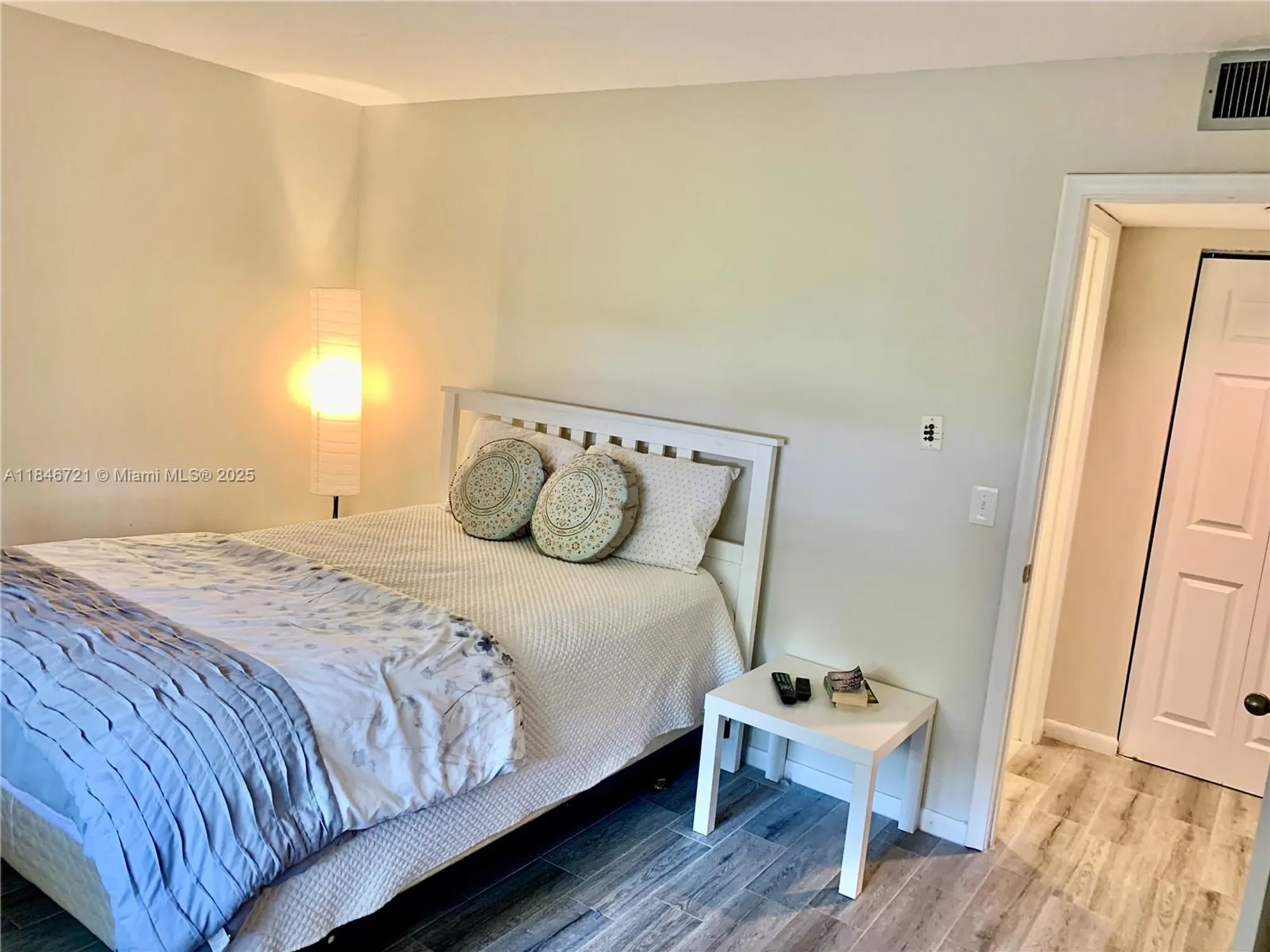 Property Slideshow image 8 of 10 | 701 sw 128th ave apt 103f, Pembroke Pines, FL, 33027