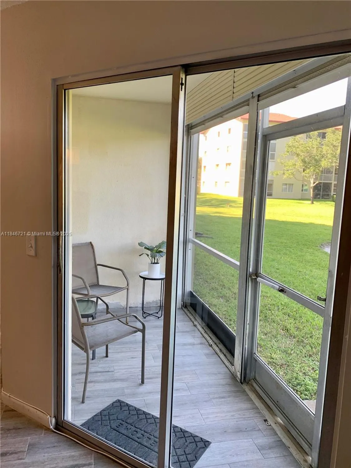 Property Slideshow image 9 of 10 | 701 sw 128th ave apt 103f, Pembroke Pines, FL, 33027