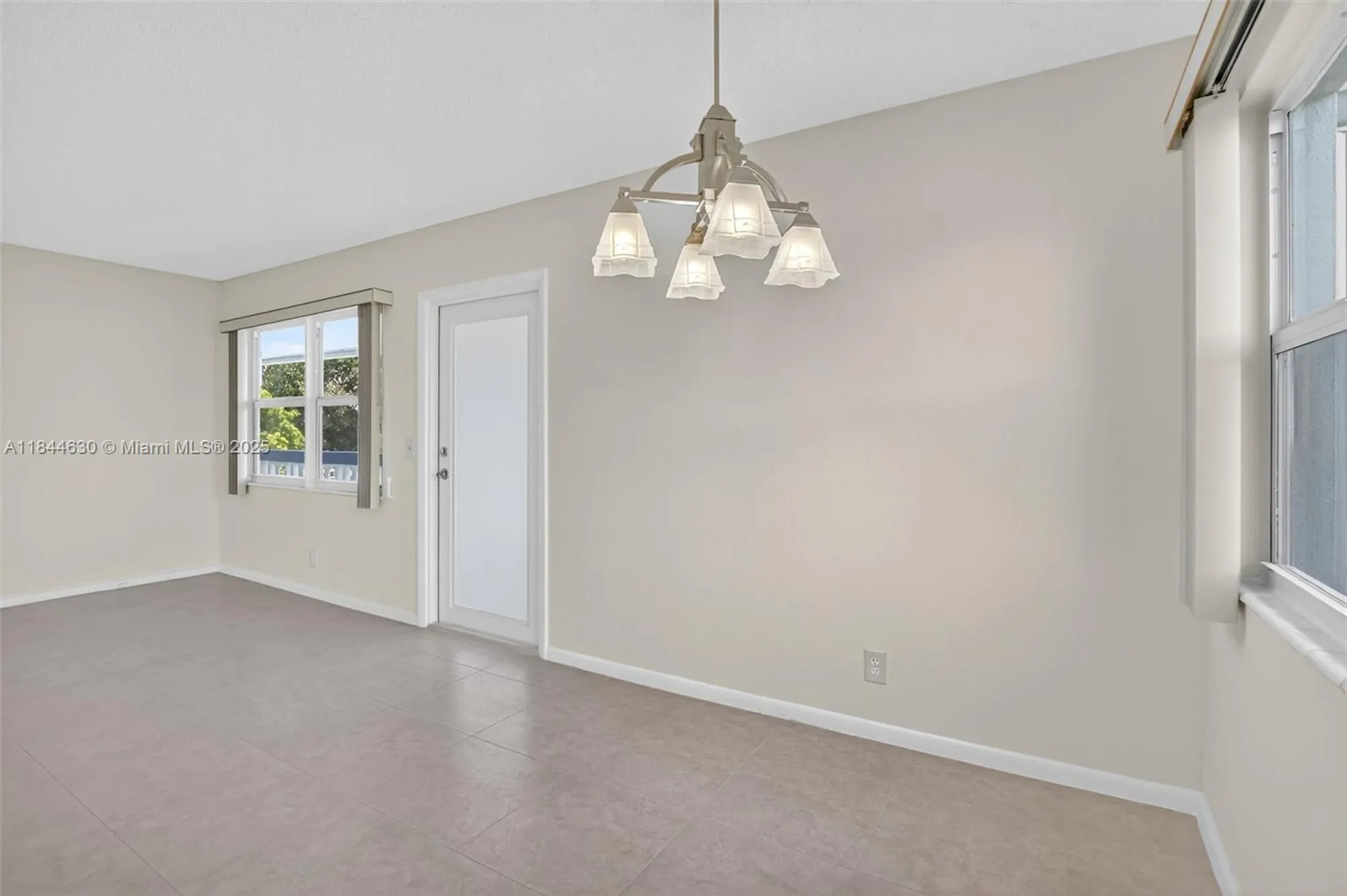 Property Slideshow image 12 of 24 | 413 tilford s # 413, Deerfield Beach, FL, 33442