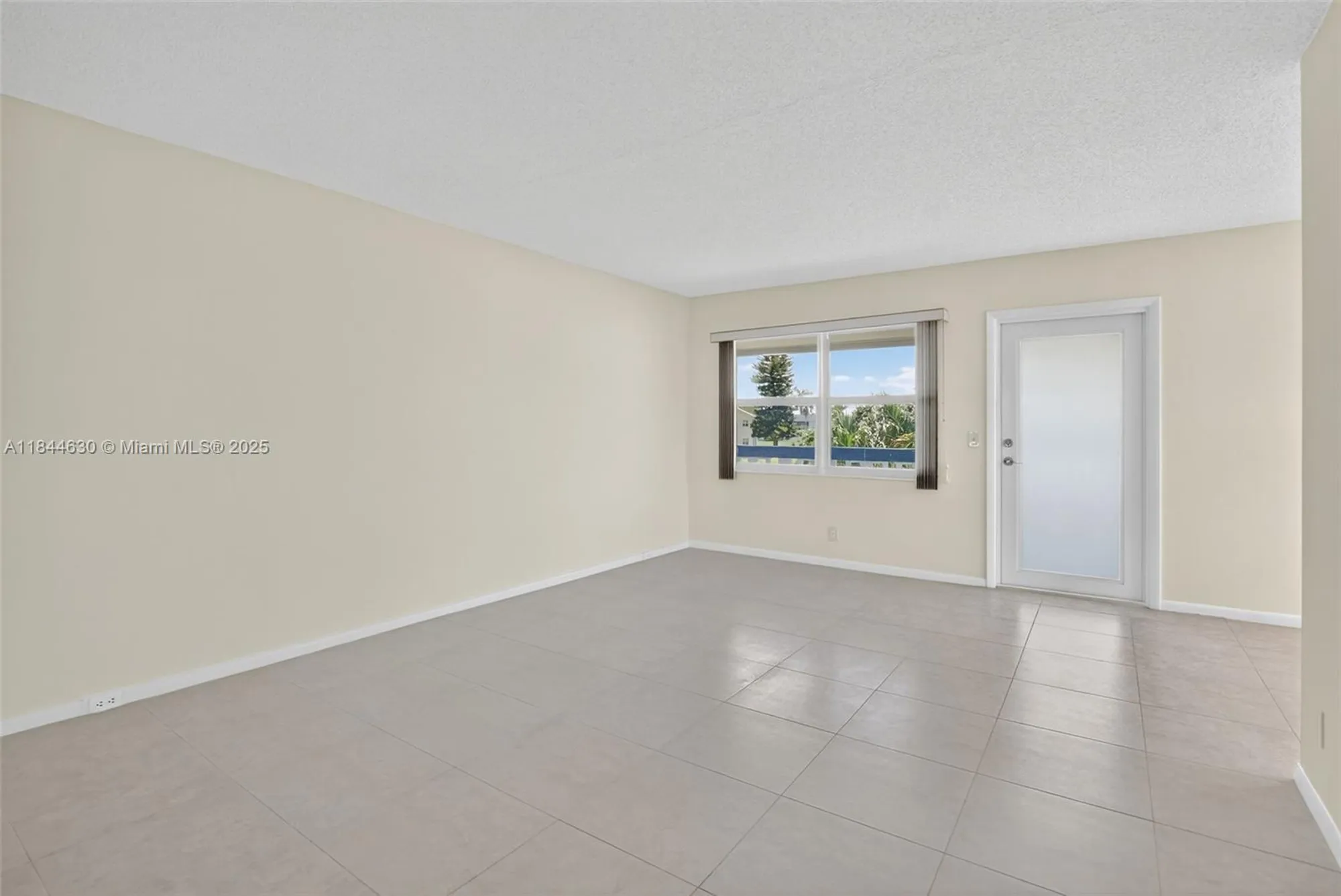 Property Slideshow image 6 of 24 | 413 tilford s # 413, Deerfield Beach, FL, 33442
